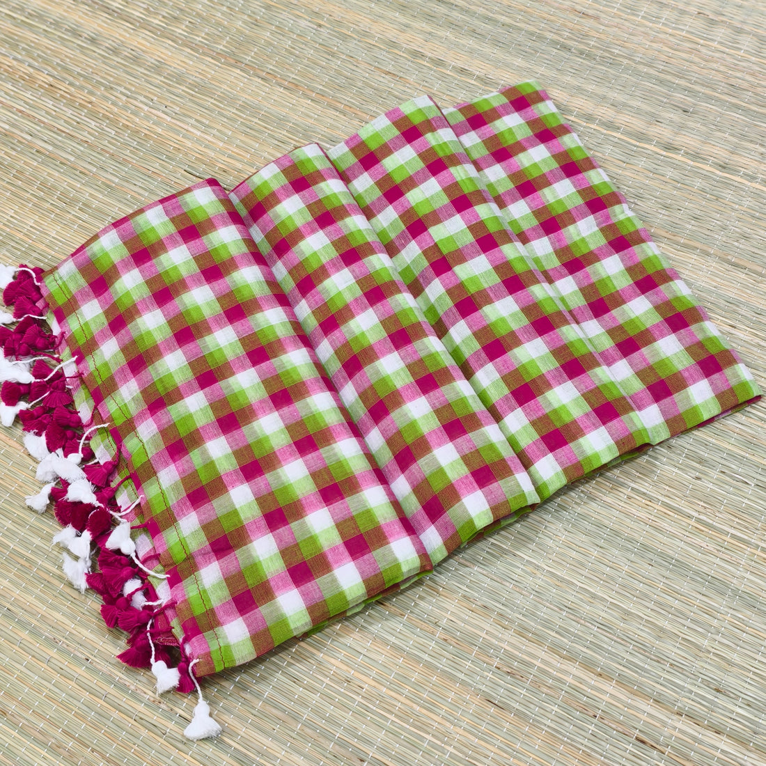 Premium mul cotton small check saree