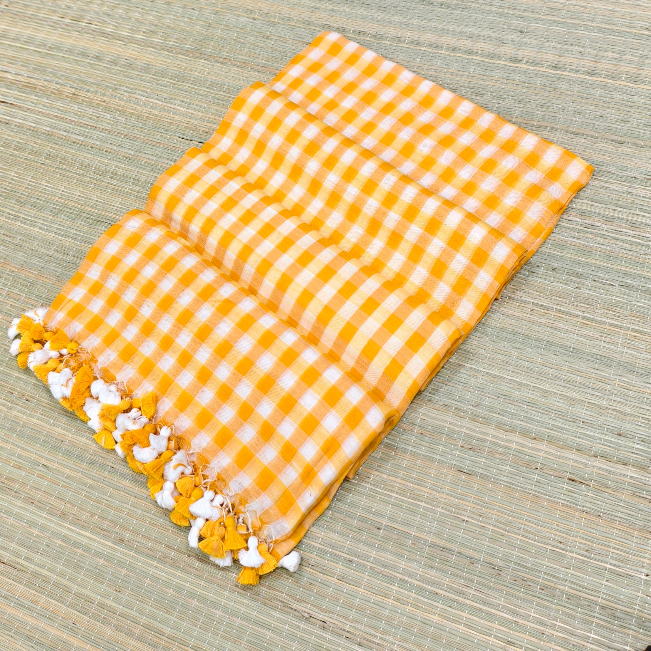 Premium mul cotton small check saree