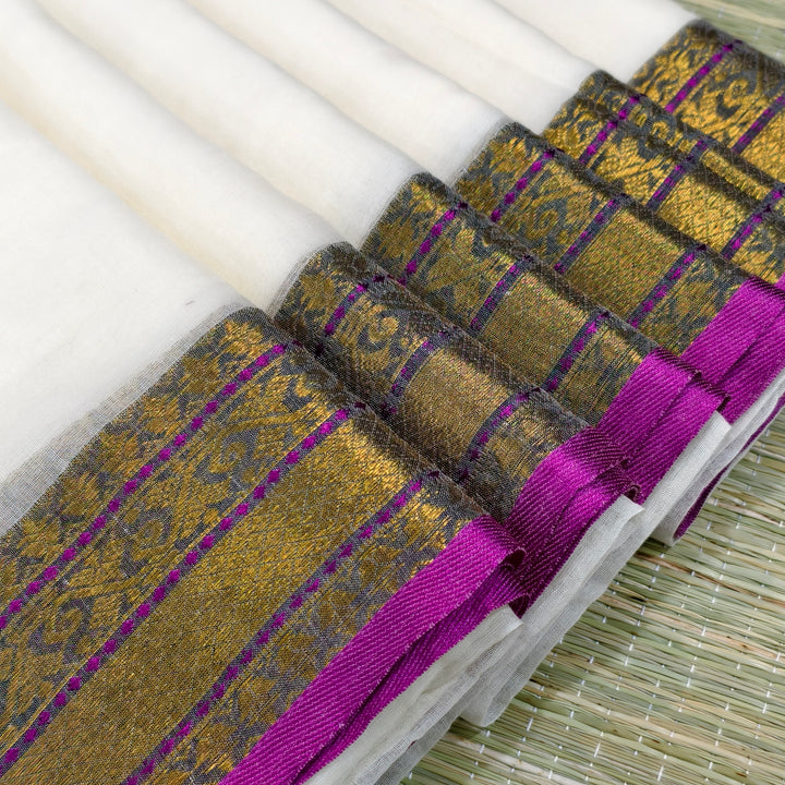 Mul cotton saree with Kanchi border