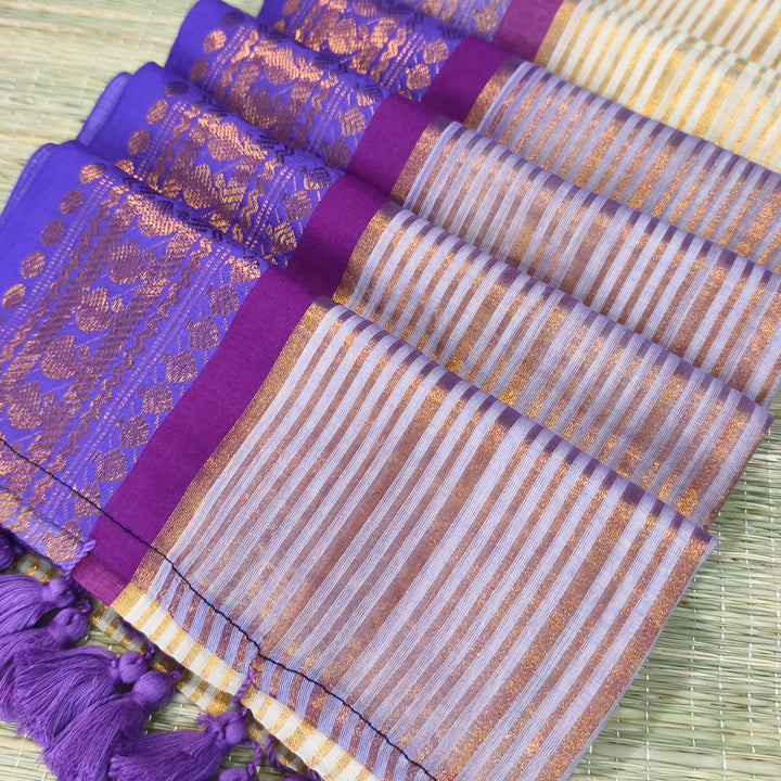 Mul cotton saree with all over zari stripes & kanchi border