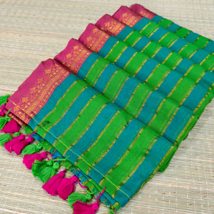 Mul cotton saree with dual colour striped kanchi border