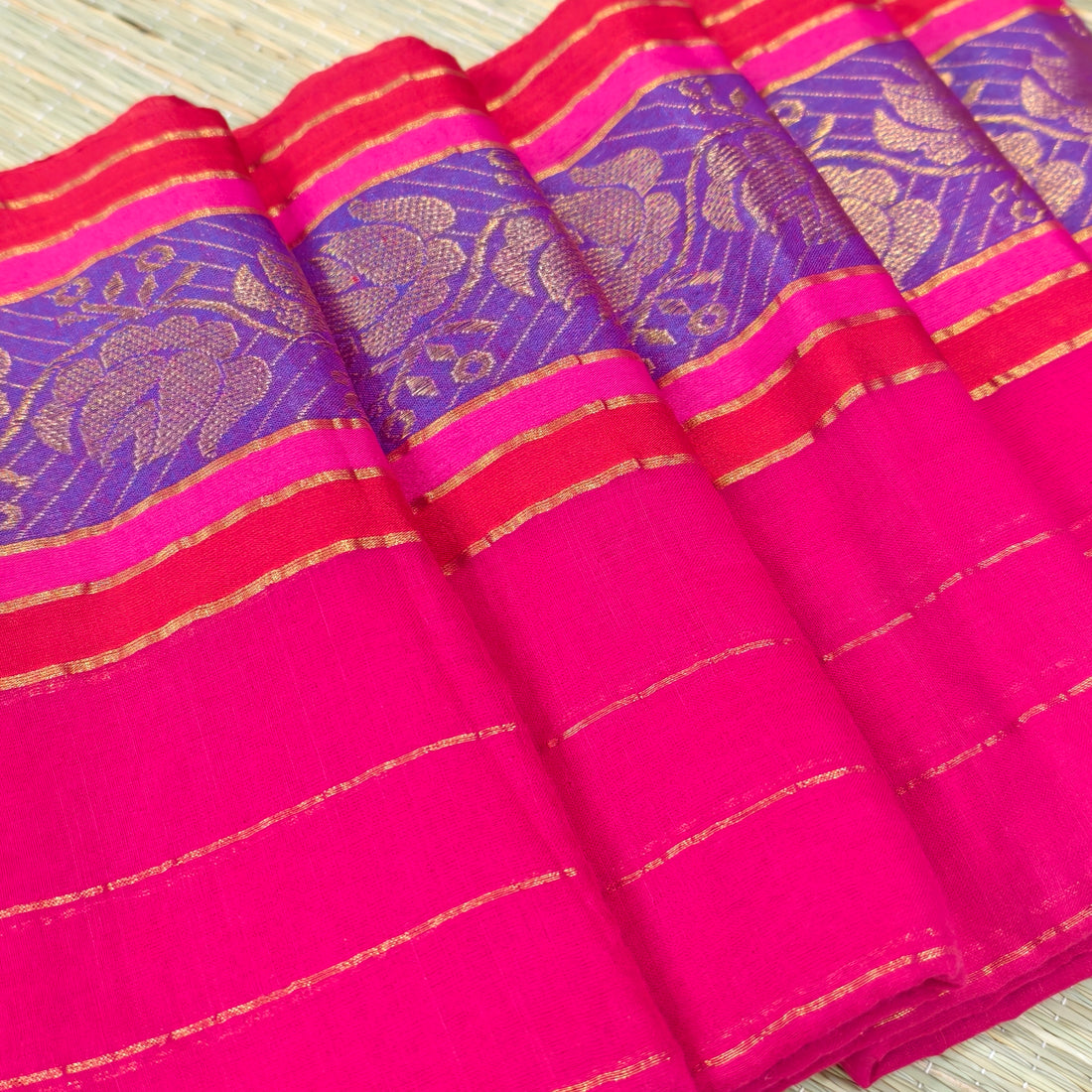Mul cotton saree with kanchi border
