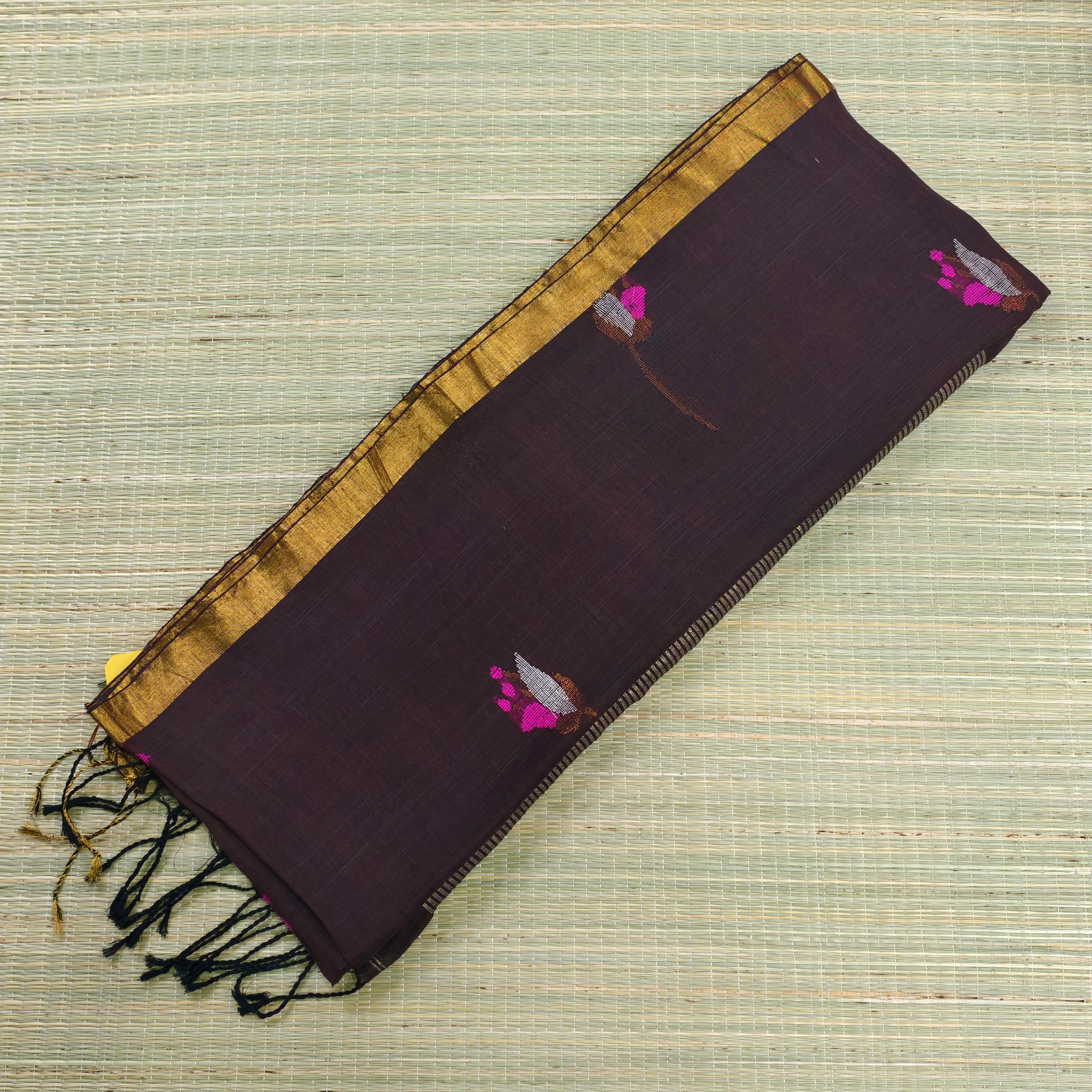 Lenin by Lenin jamdani saree