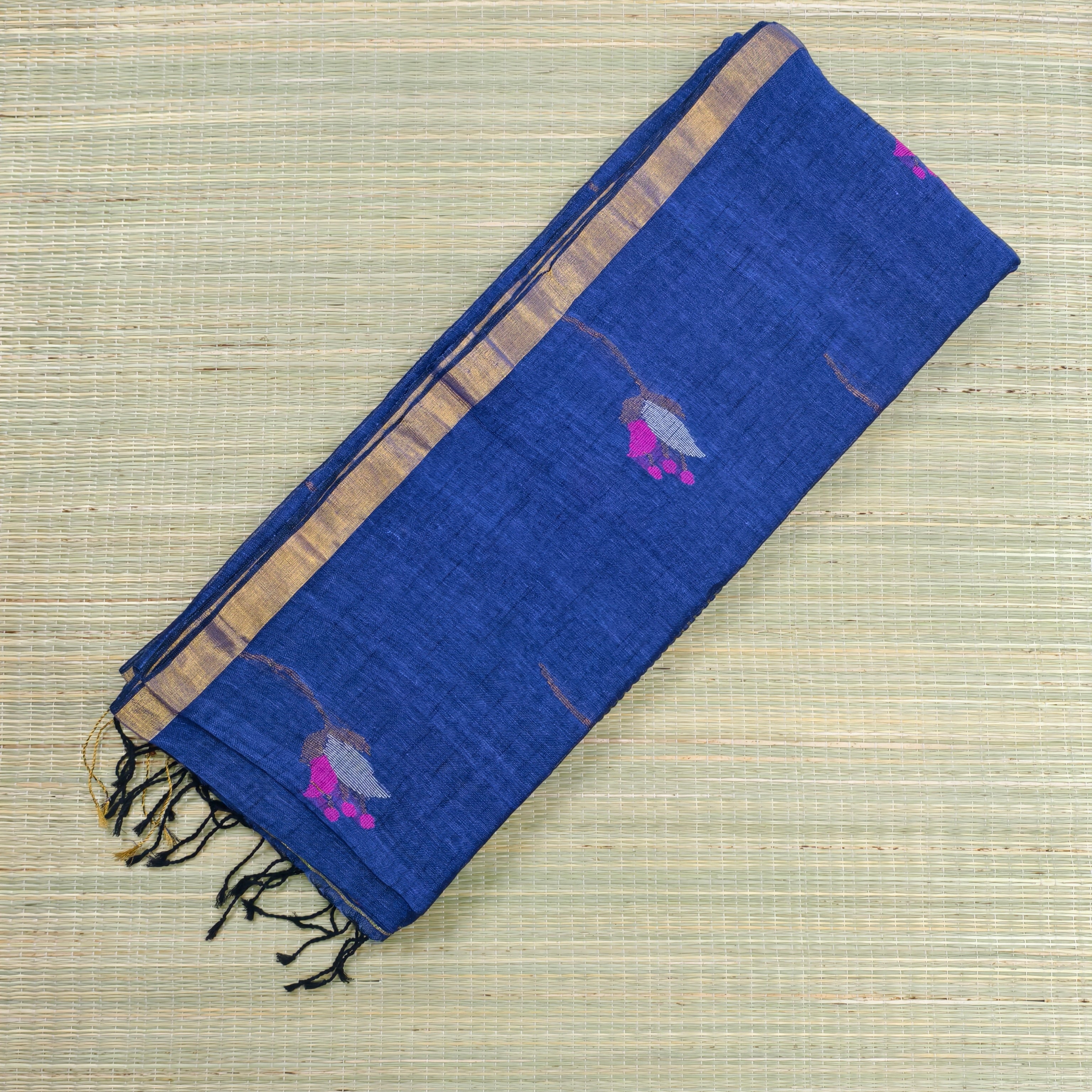 Lenin by Lenin jamdani saree