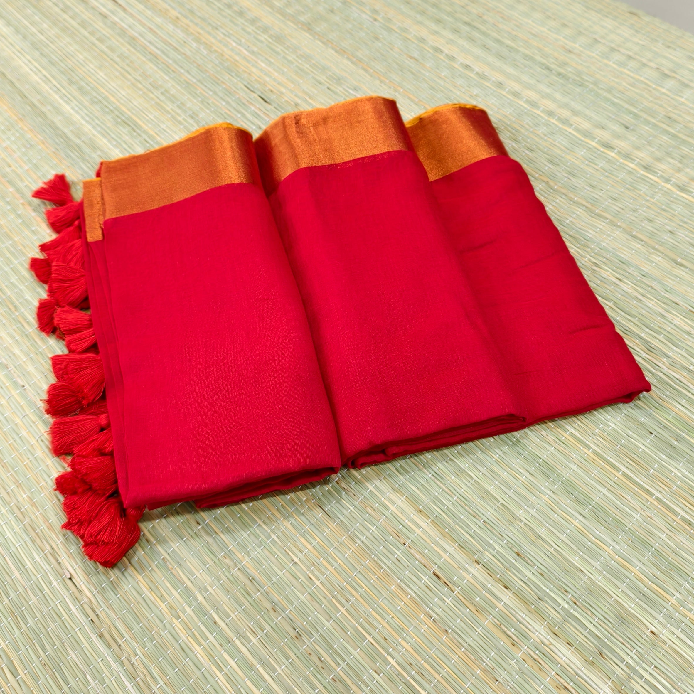 Mul cotton saree with zari border