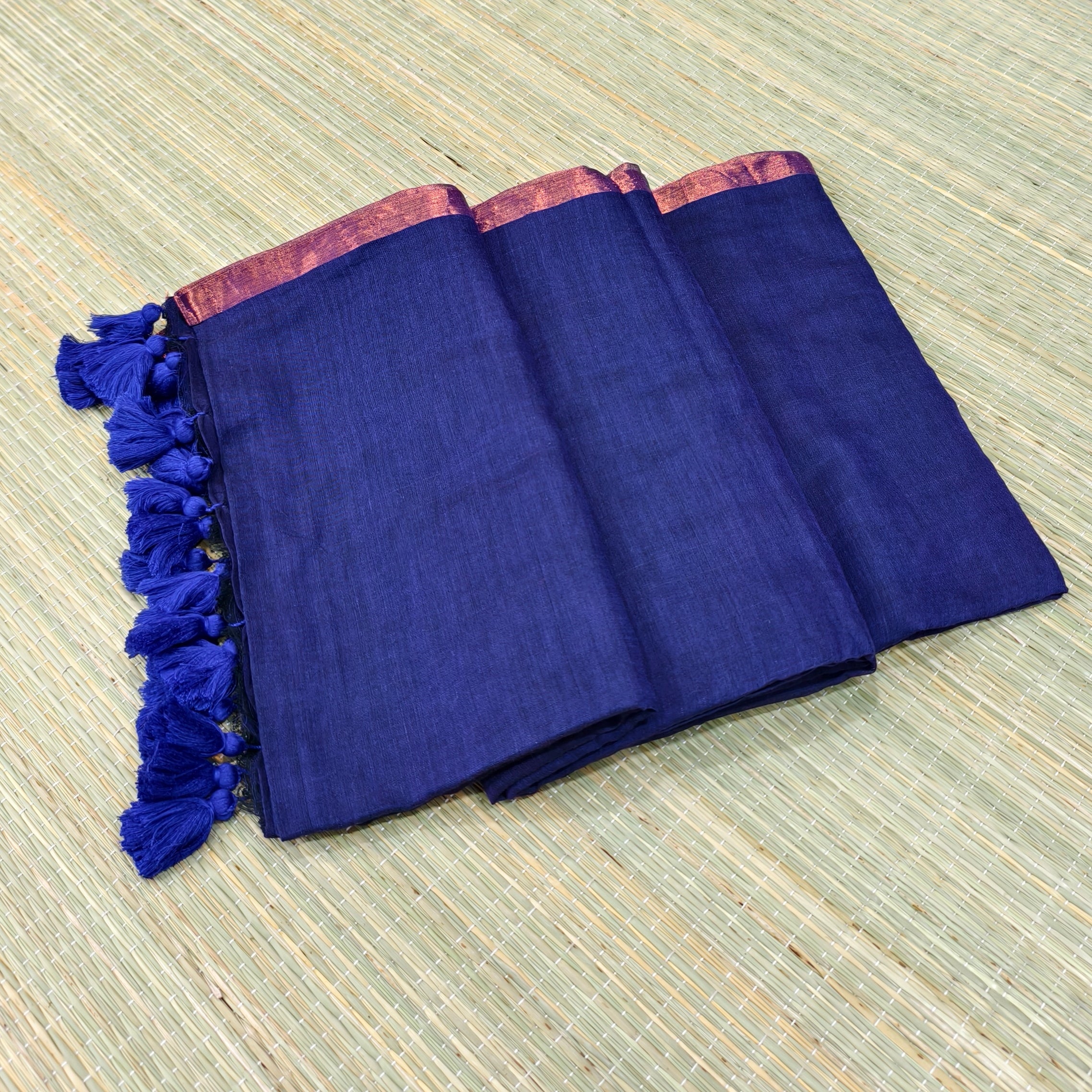 Mul cotton saree with zari border