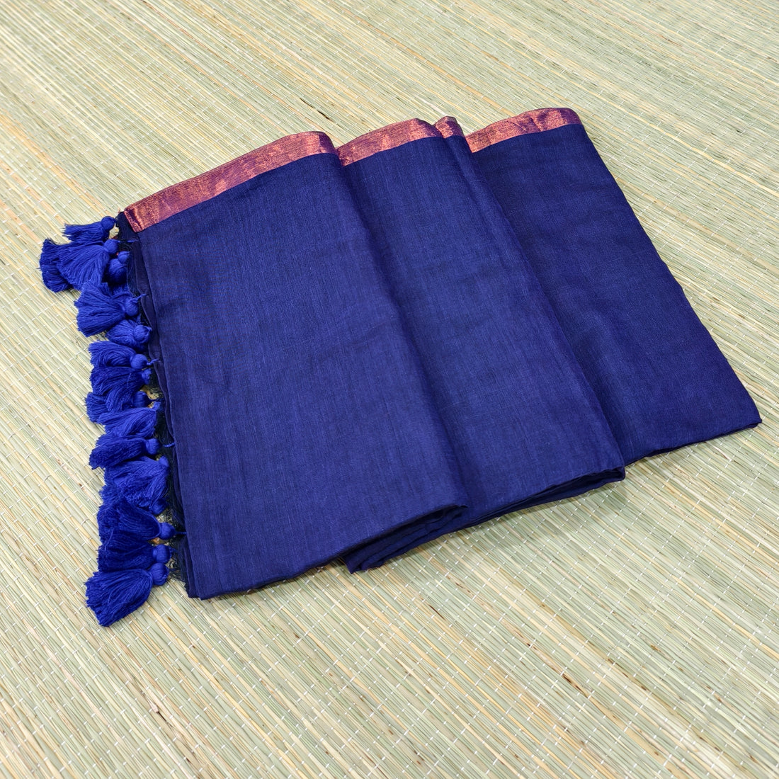 Mul cotton saree with zari border