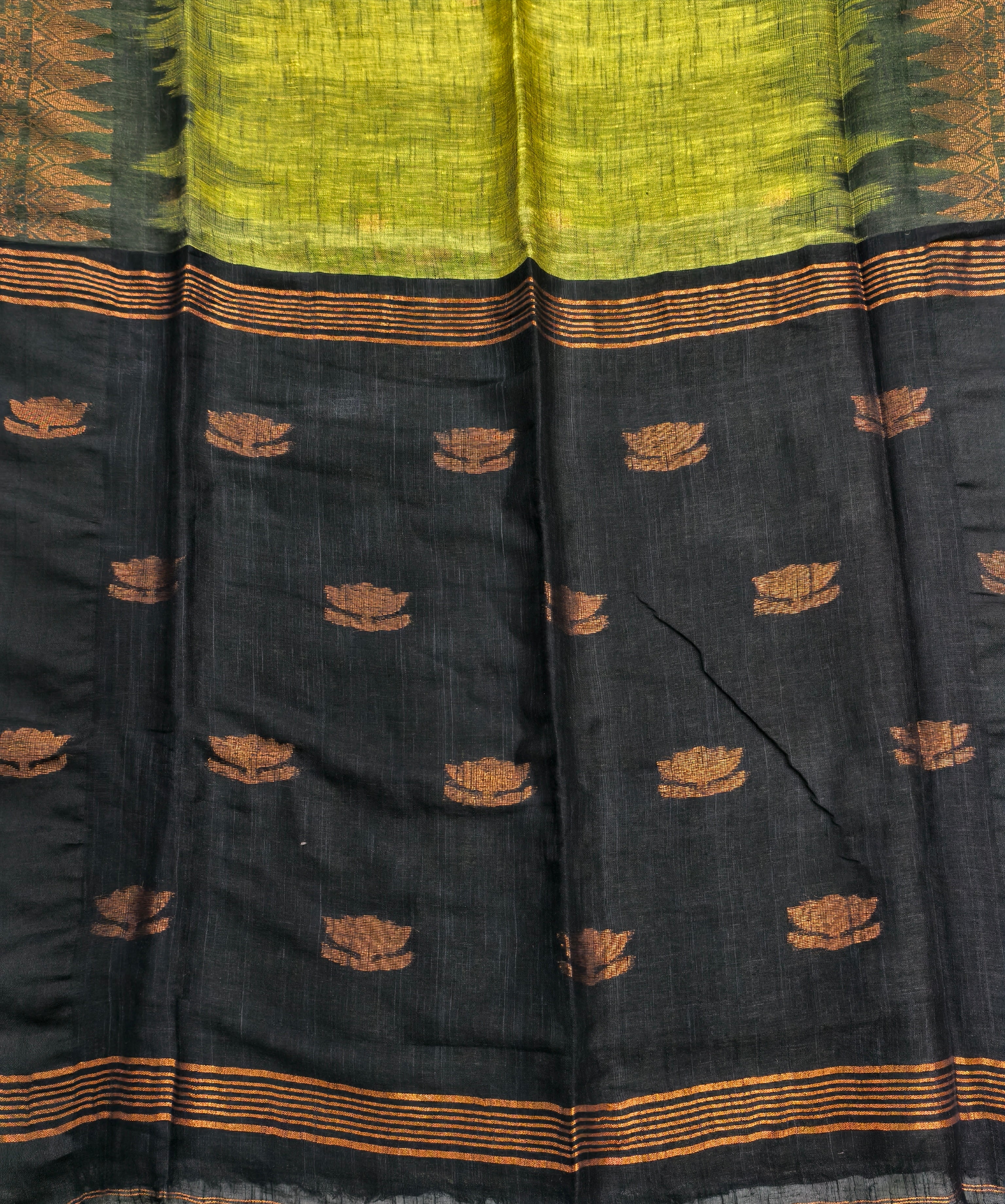 Lenin by Lenin jaquard embroidery saree