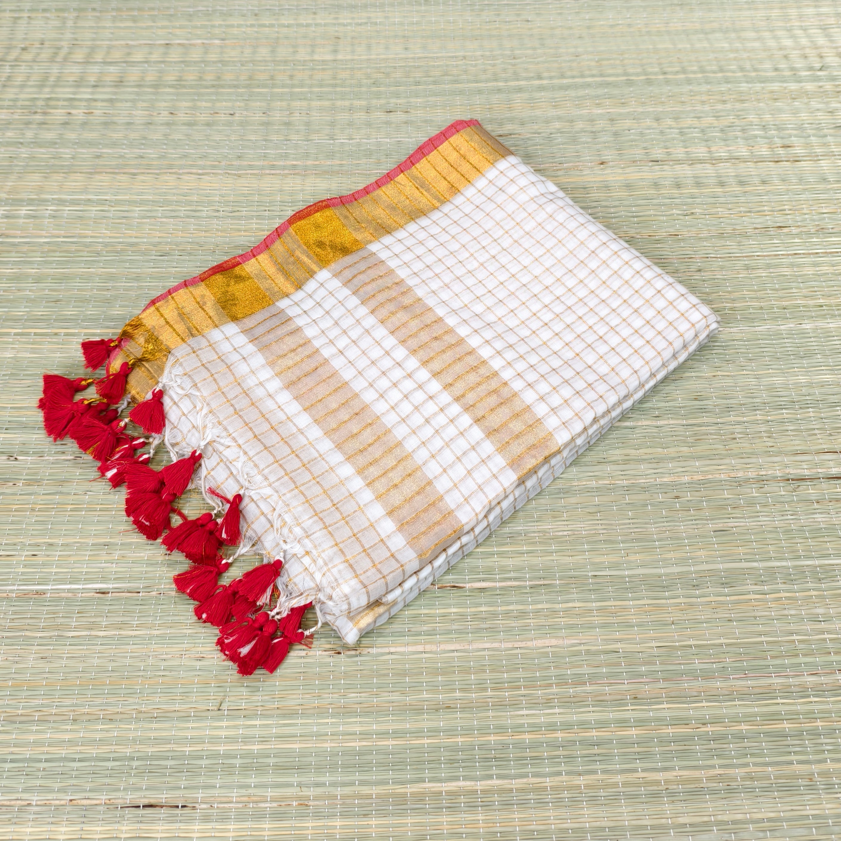 Premium mul zari checked saree