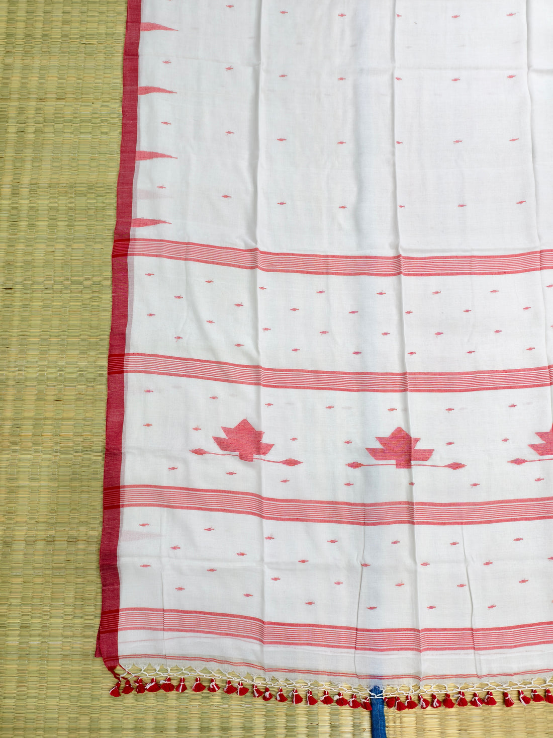 Premium mul jamdani saree