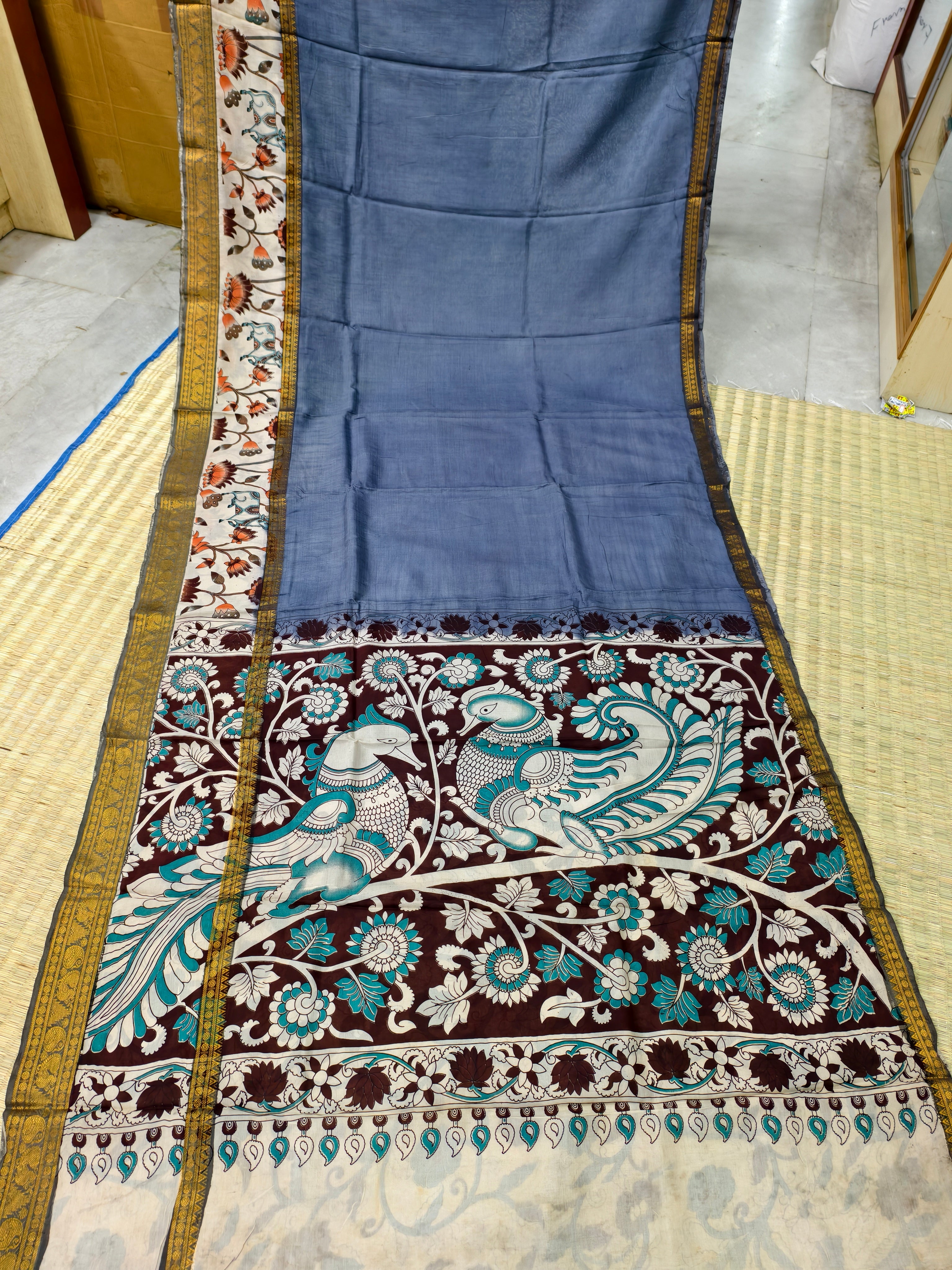 Plain Mangalagiri silk with kalamkari gap border
