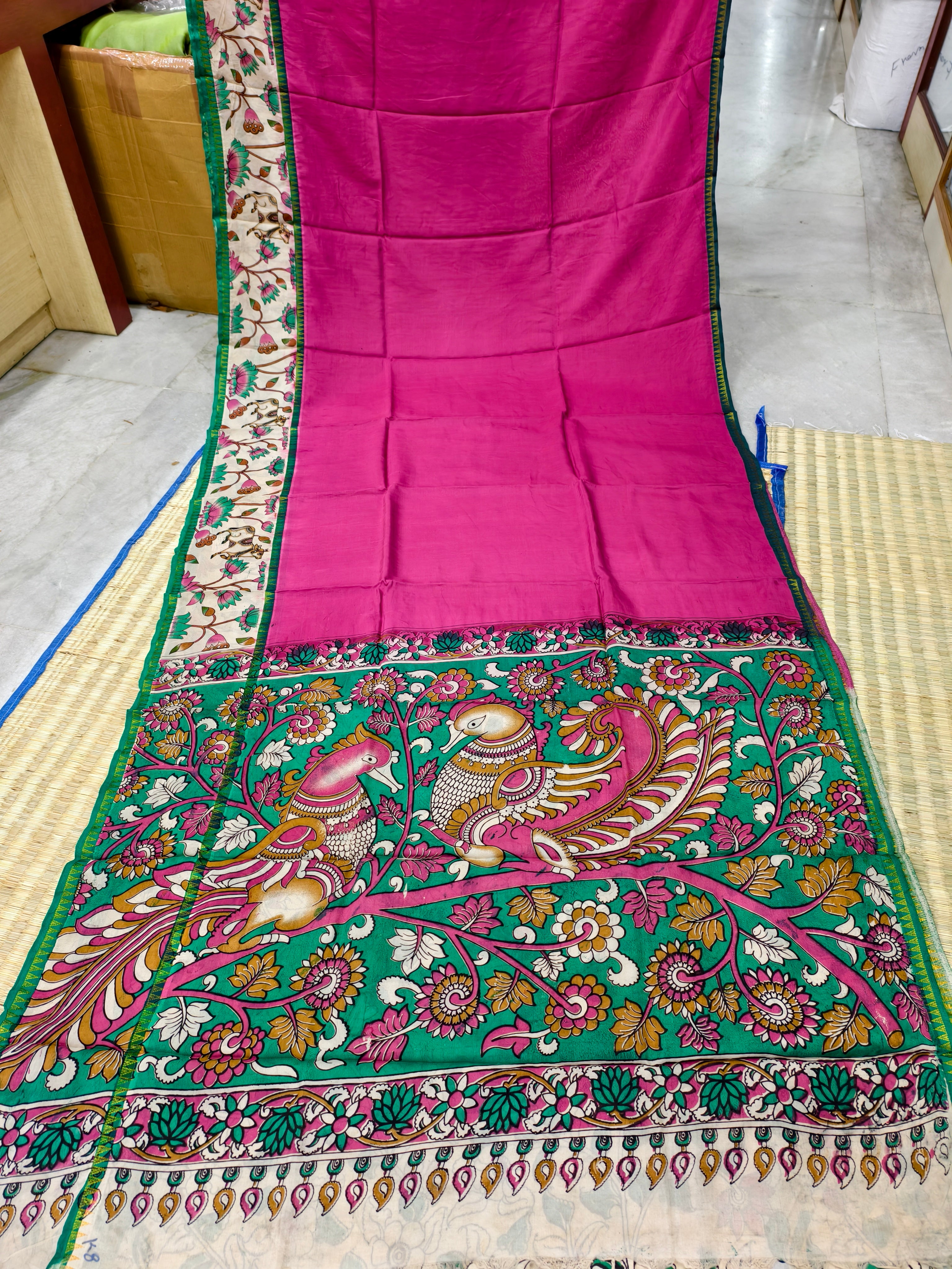 Plain Mangalagiri silk with kalamkari gap border