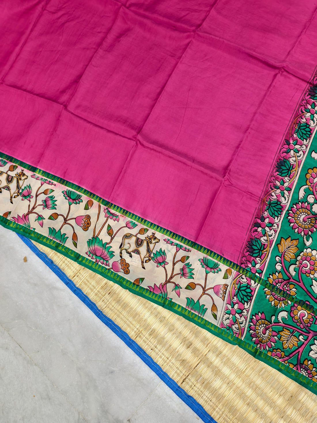 Plain Mangalagiri silk with kalamkari gap border