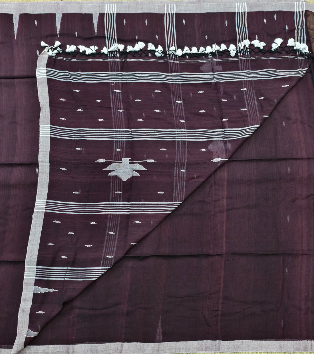 Premium mul jamdani saree