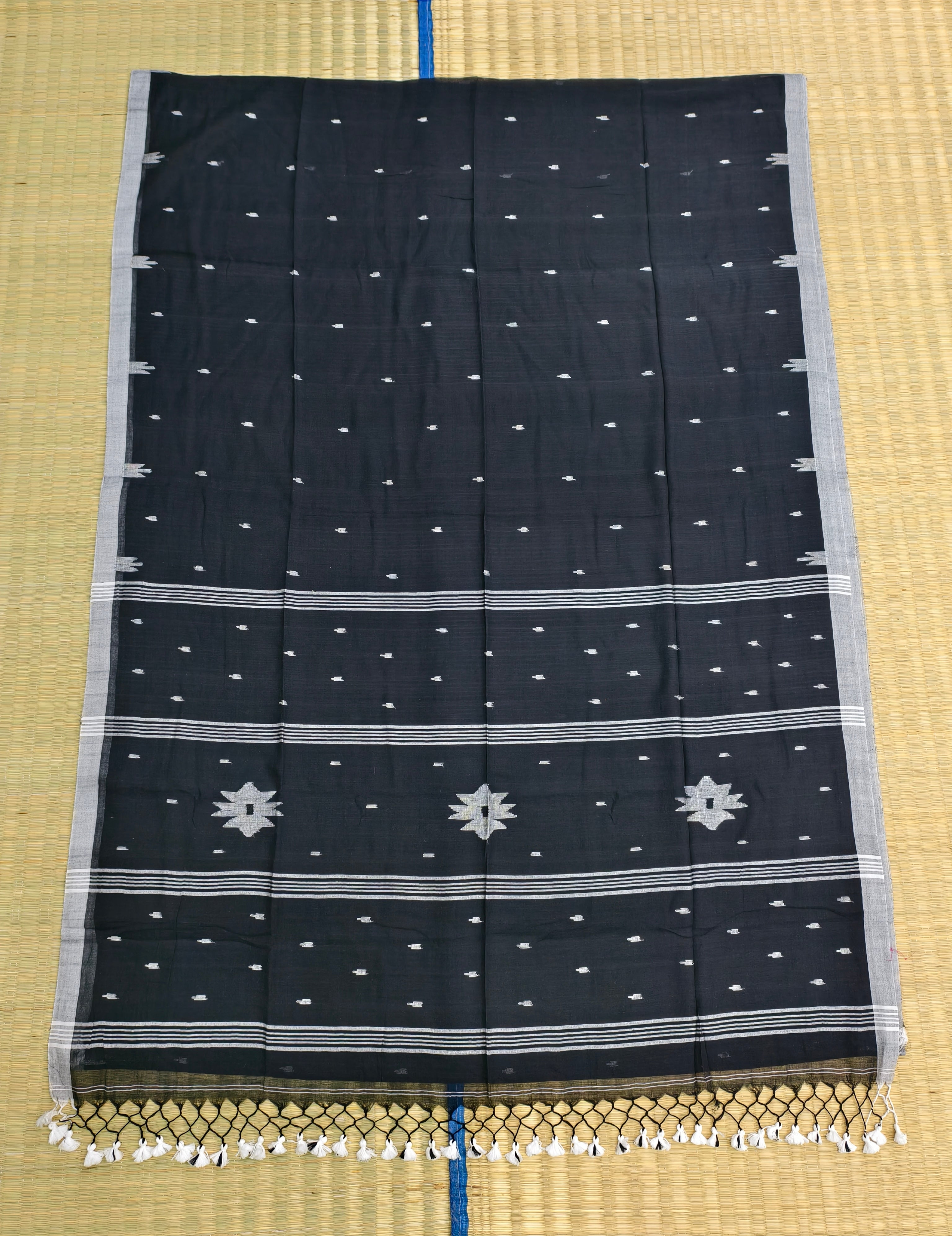 Premium mul jamdani saree