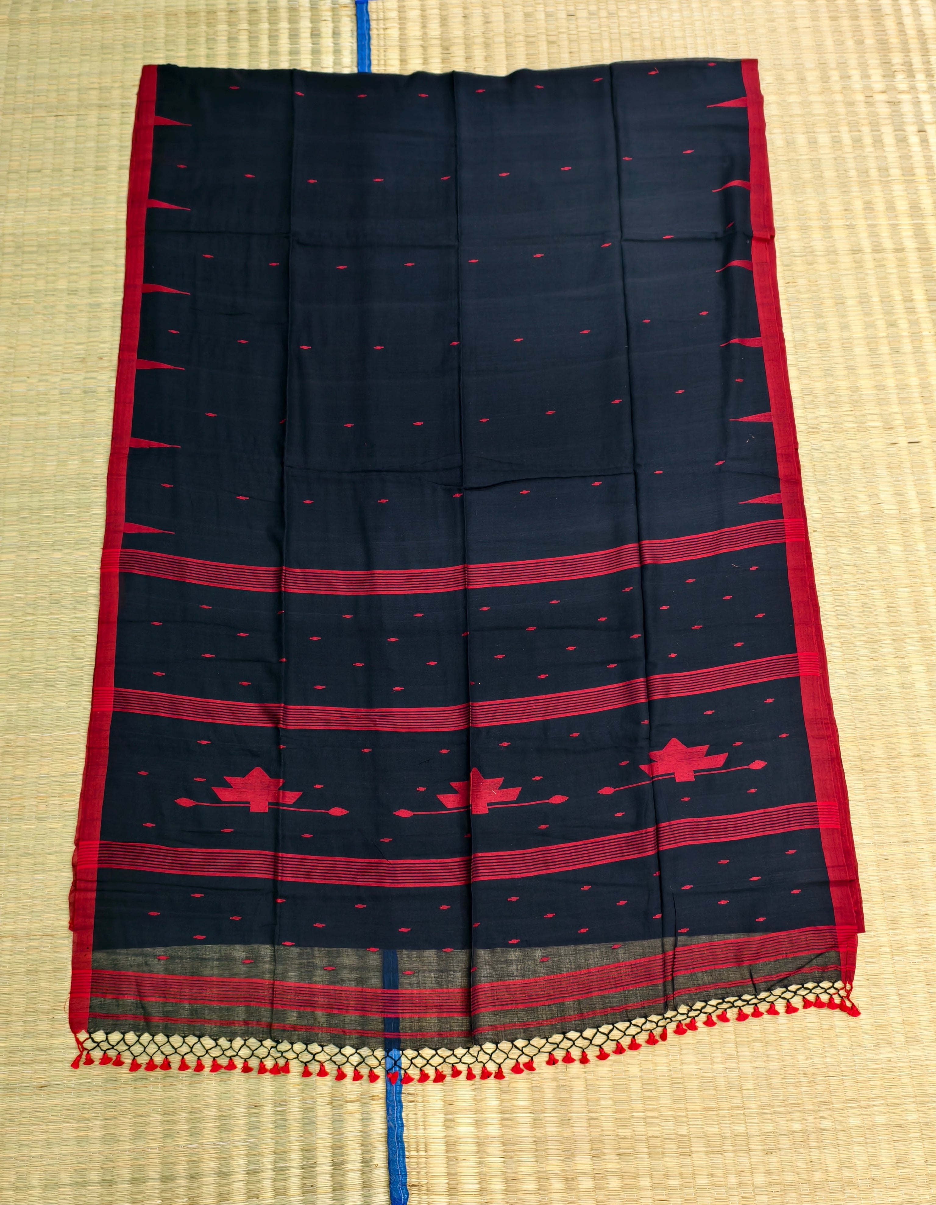 Premium mul jamdani saree