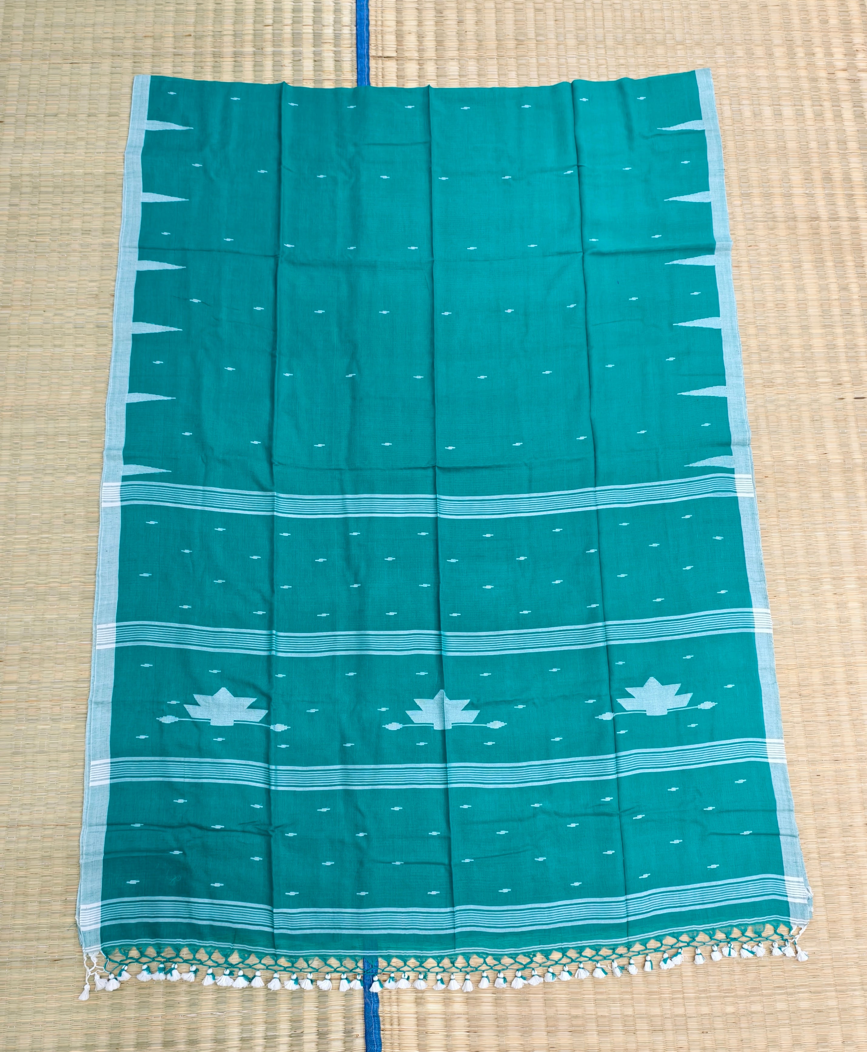 Premium mul jamdani saree