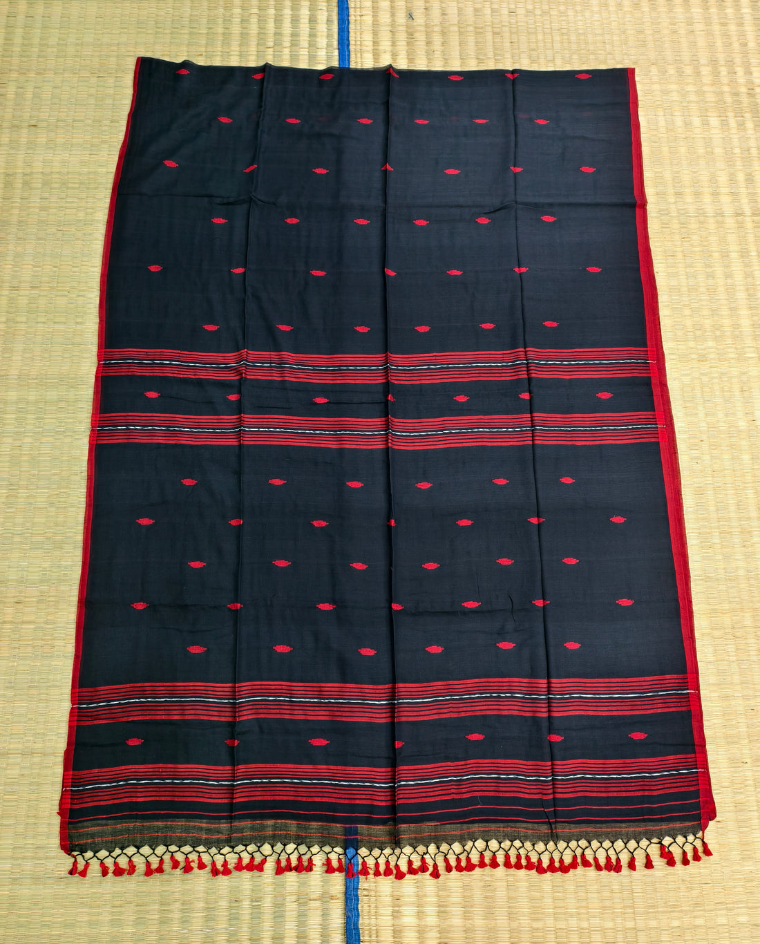 Premium mul jamdani saree