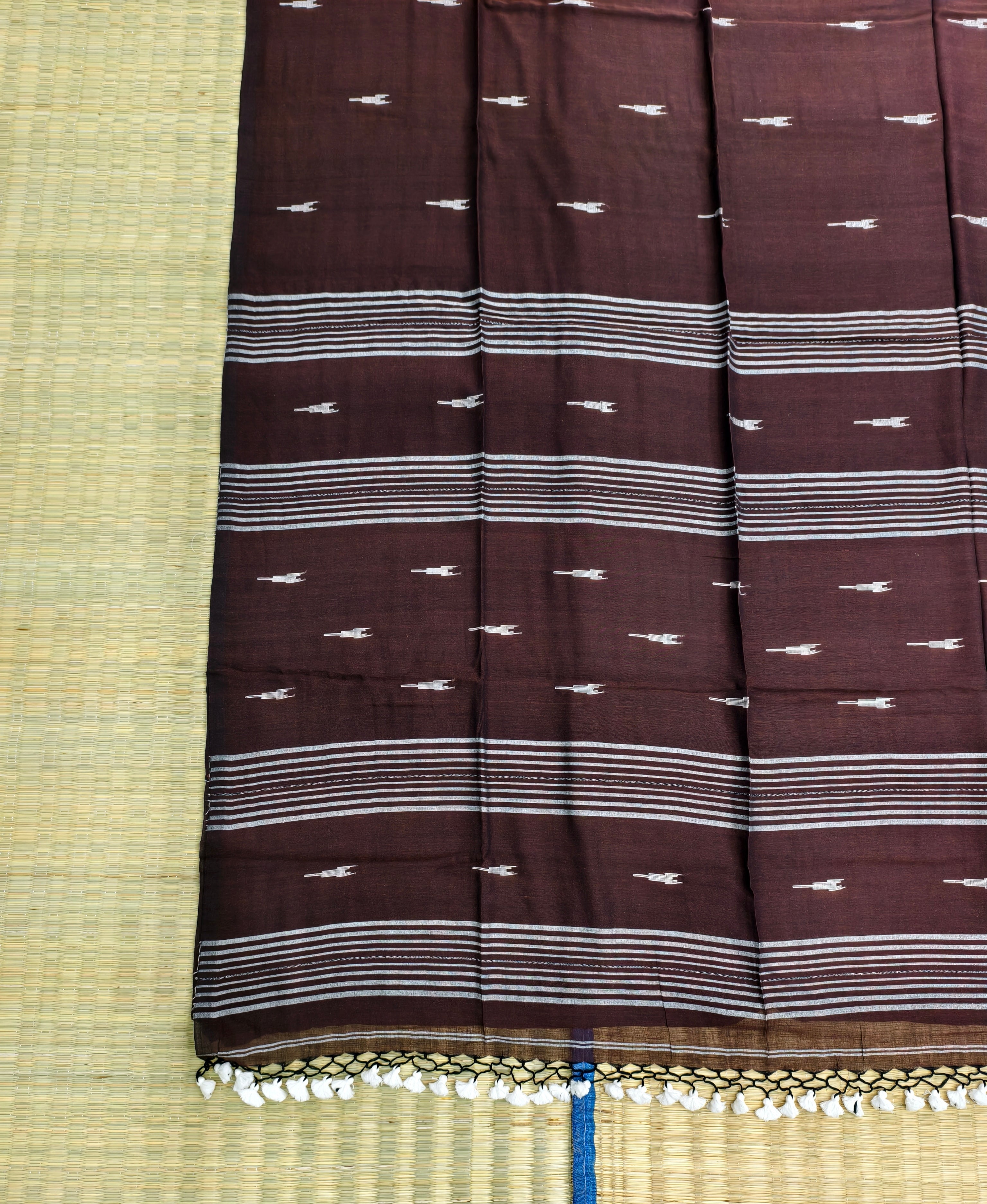 Premium mul jamdani saree