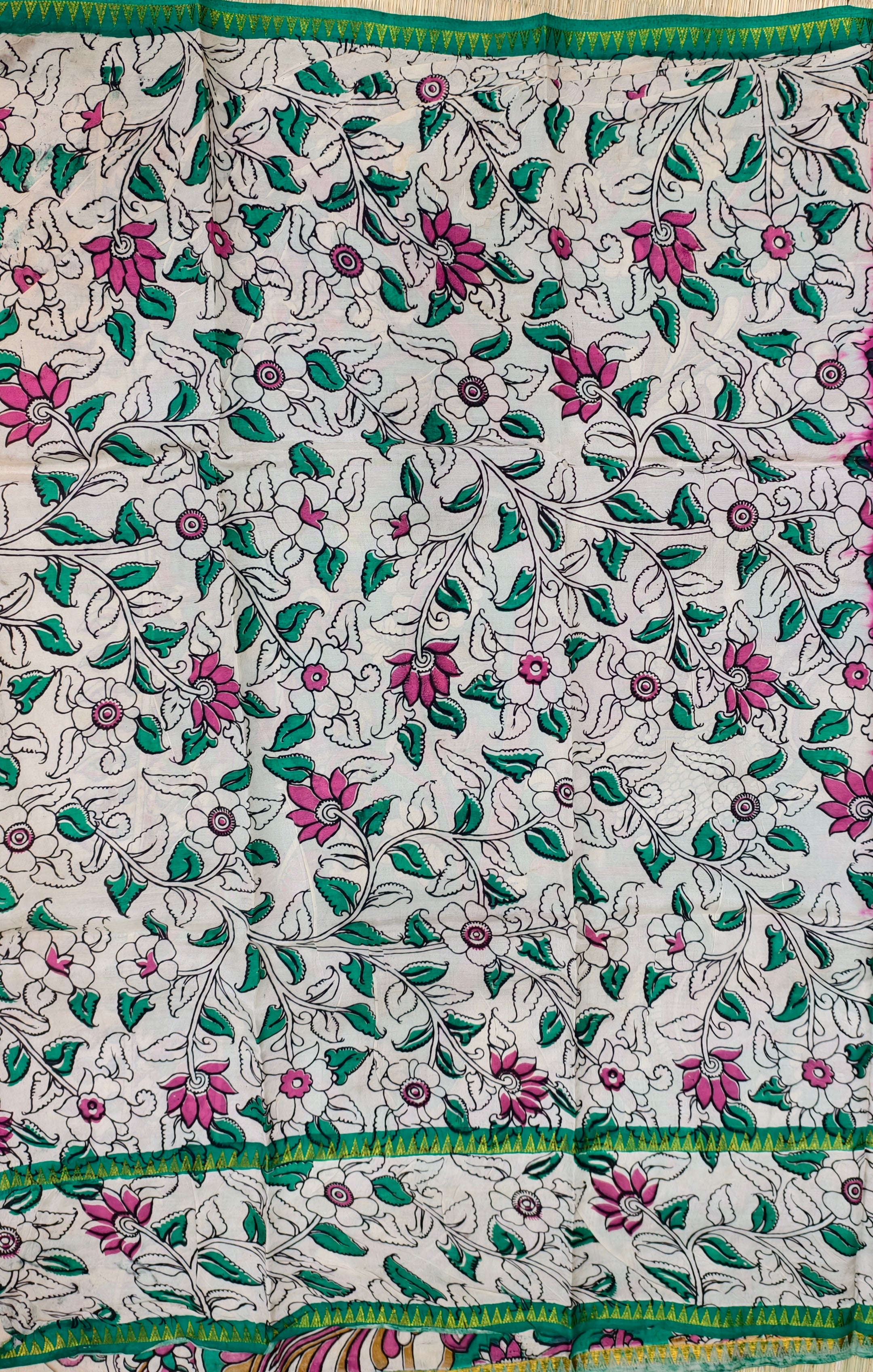 Plain Mangalagiri silk with kalamkari gap border