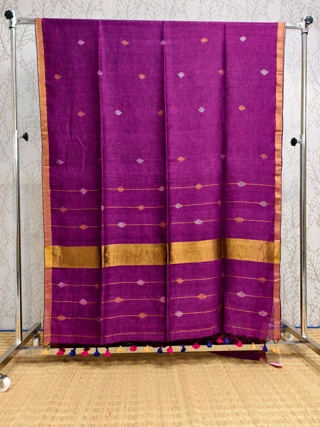 Linen by Linen jamdani saree