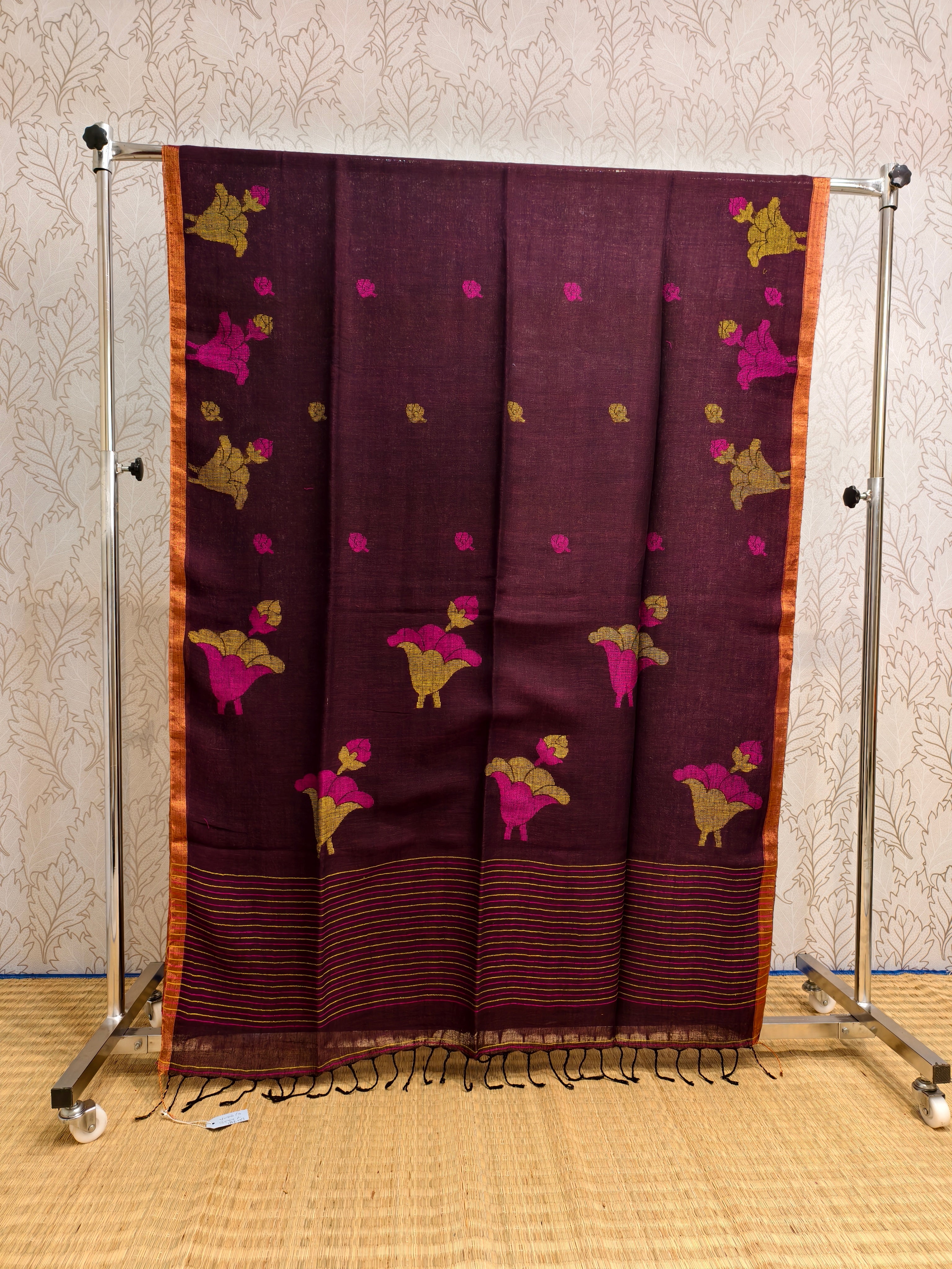 Linen by Linen jamdani saree