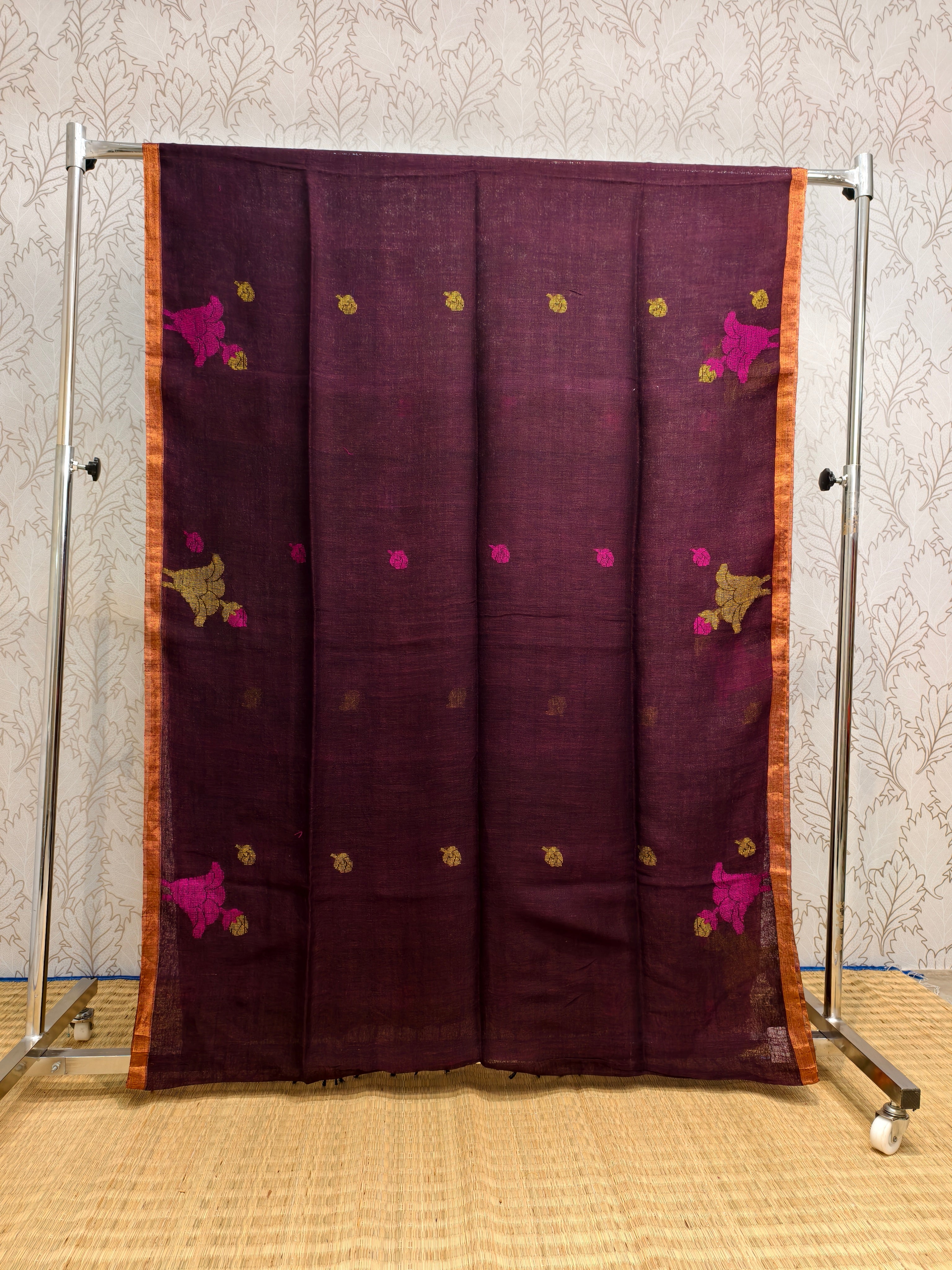 Linen by Linen jamdani saree