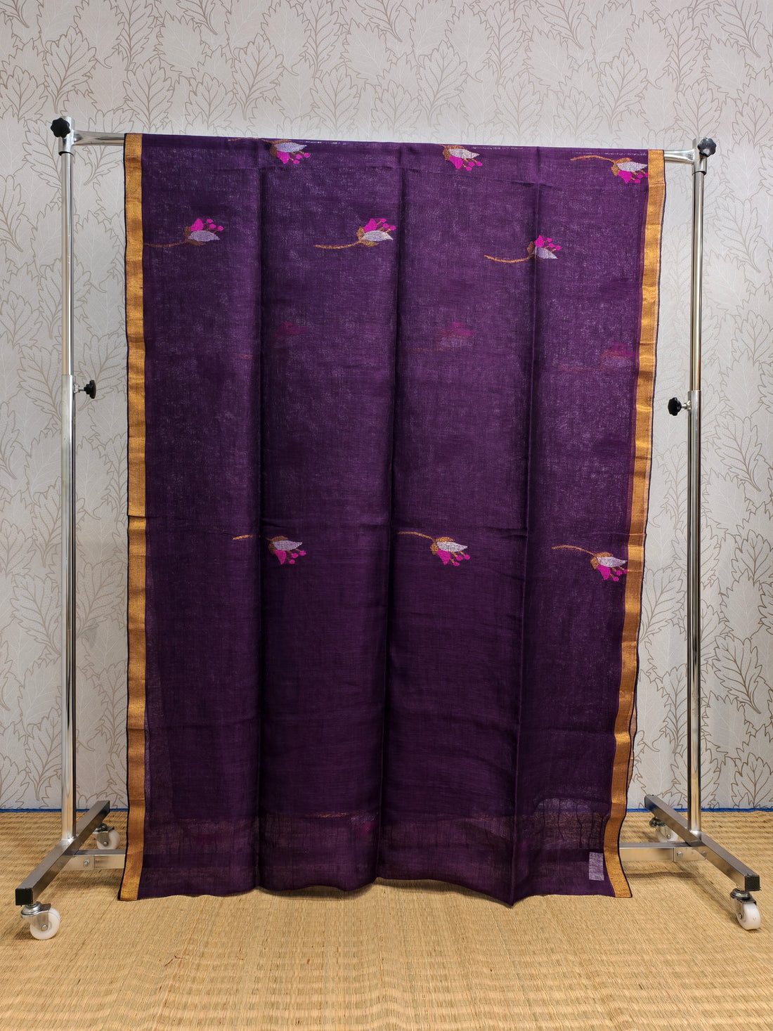 Linen by Linen jamdani saree