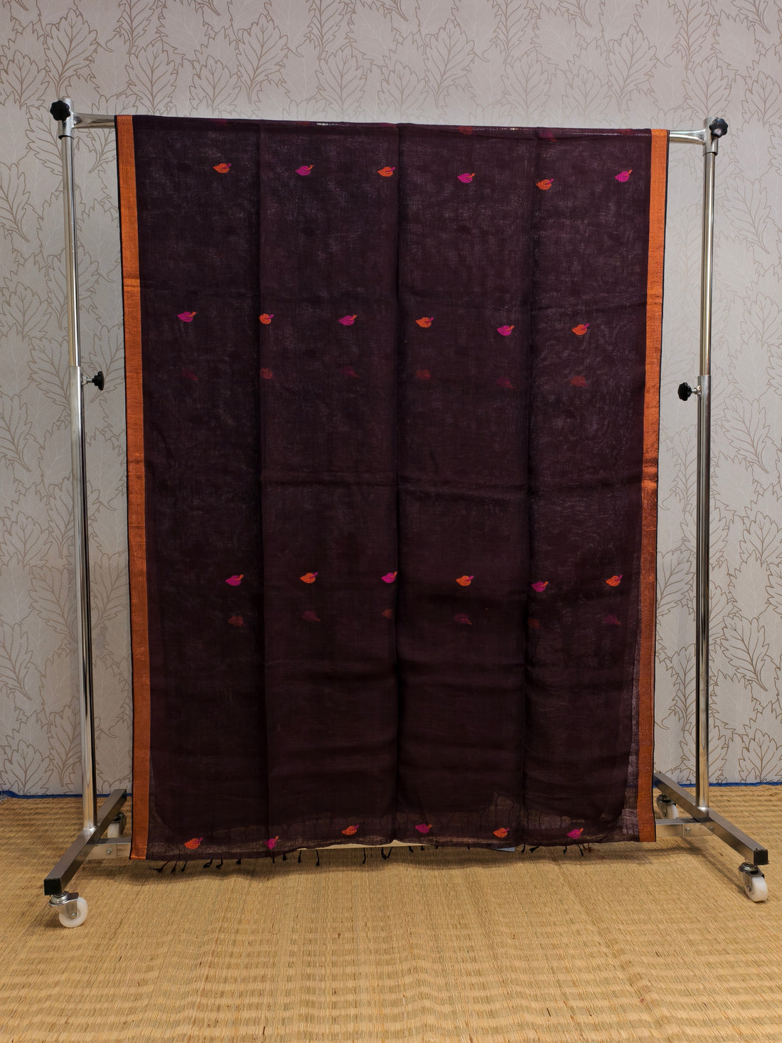 Linen by Linen jamdani saree