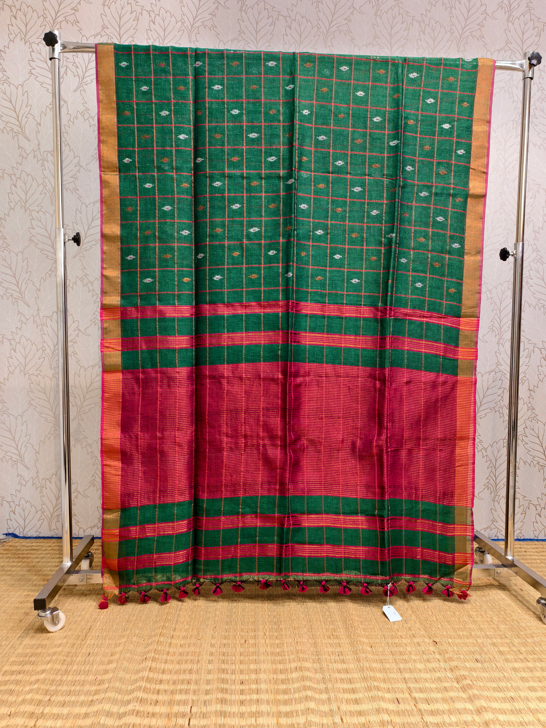 Linen by Linen jamdani saree