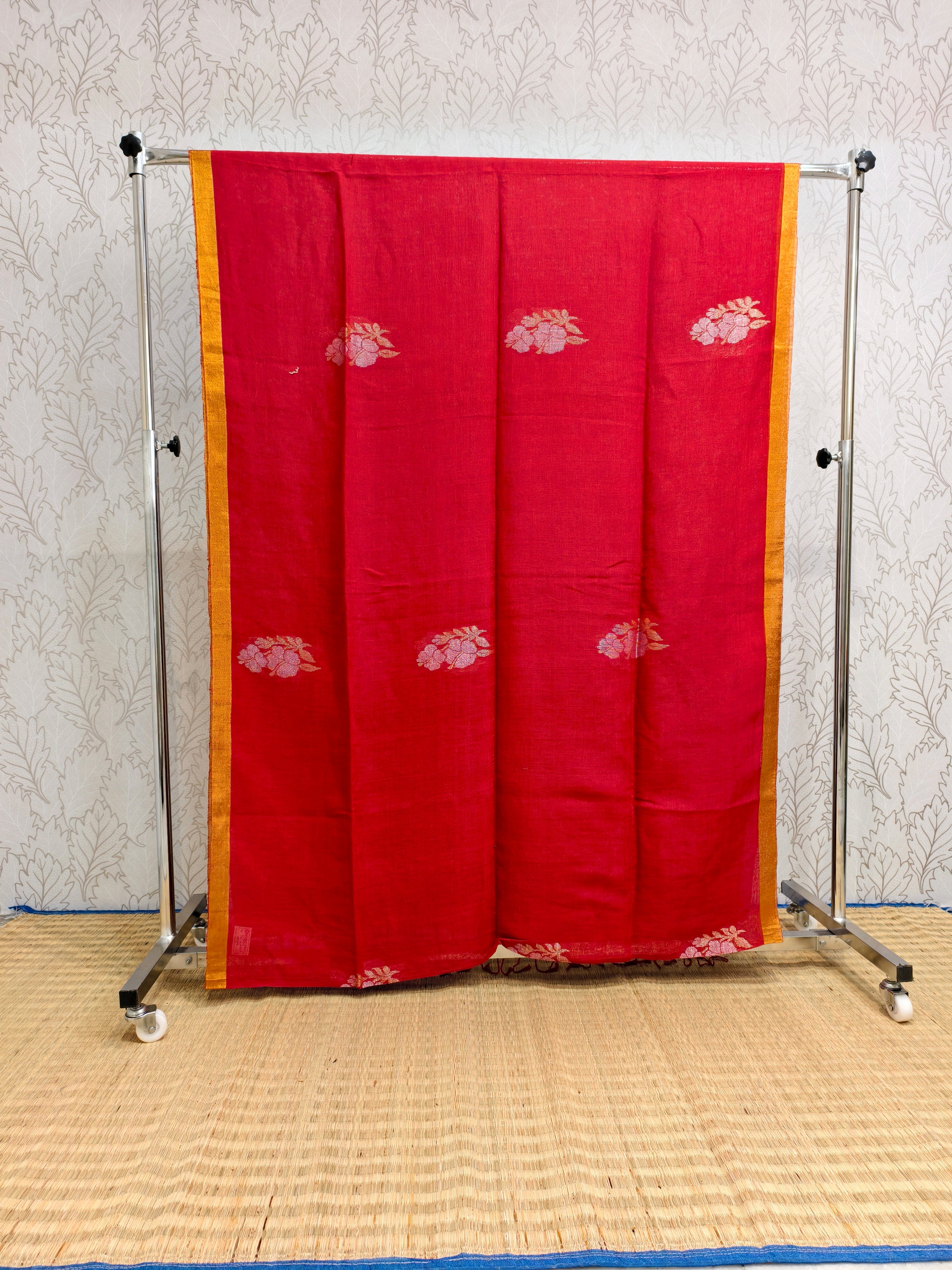 Linen by Linen jamdani saree
