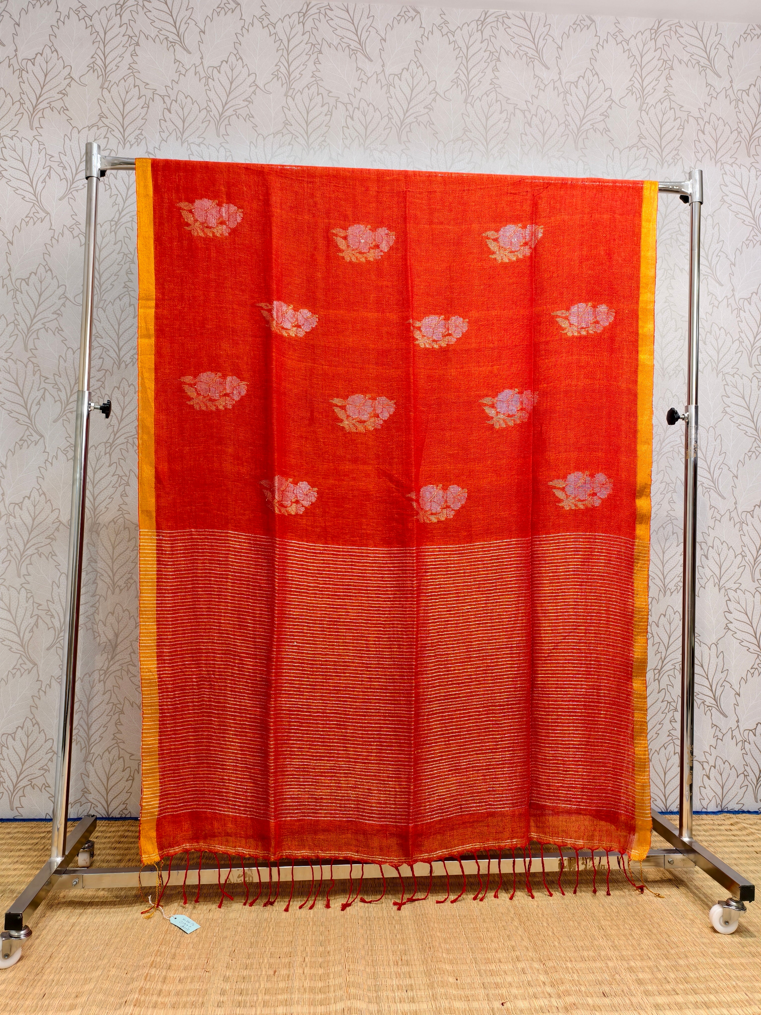 Linen by Linen jamdani saree