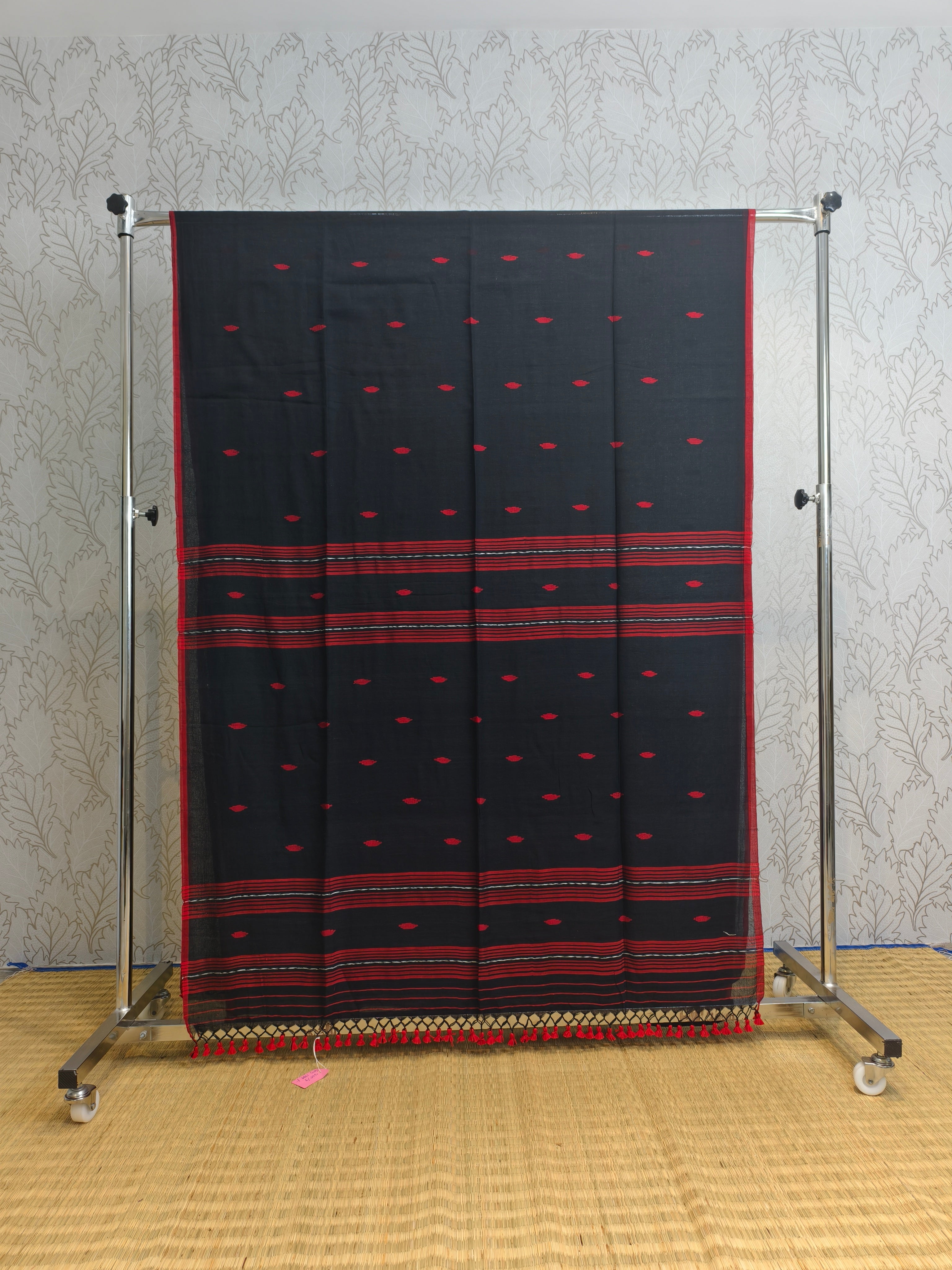 Premium mul jamdani saree