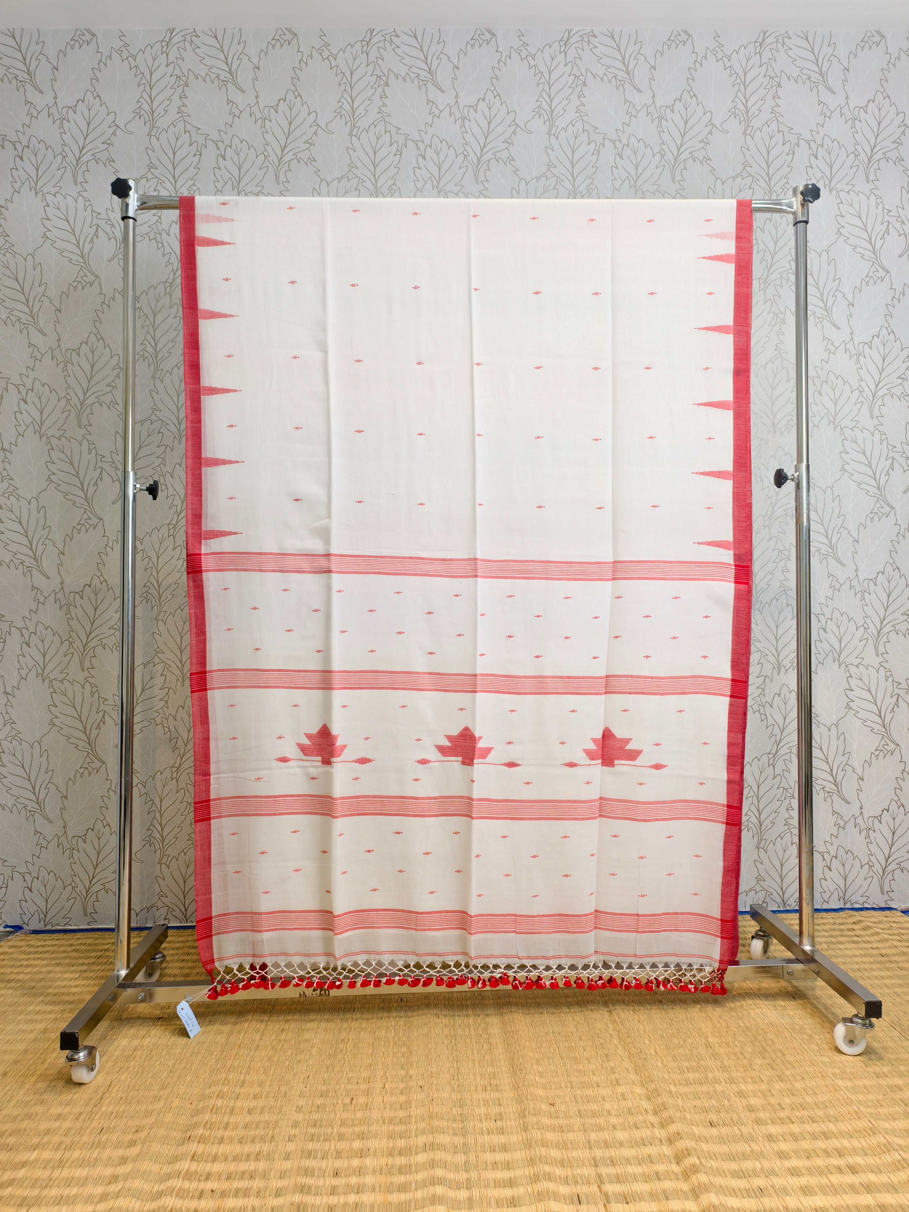 Premium mul jamdani saree