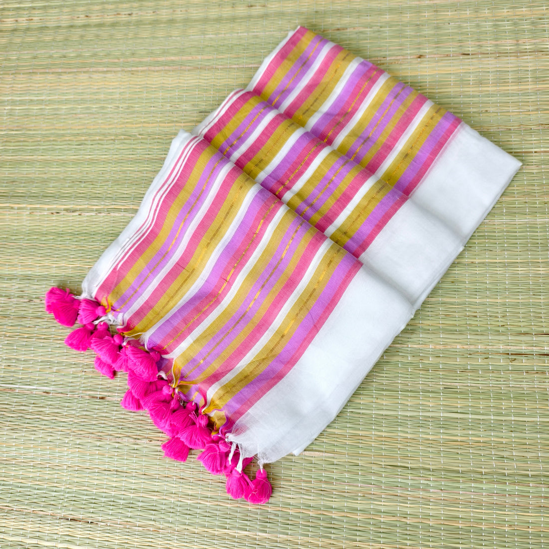 Mul cotton saree with kanchi border