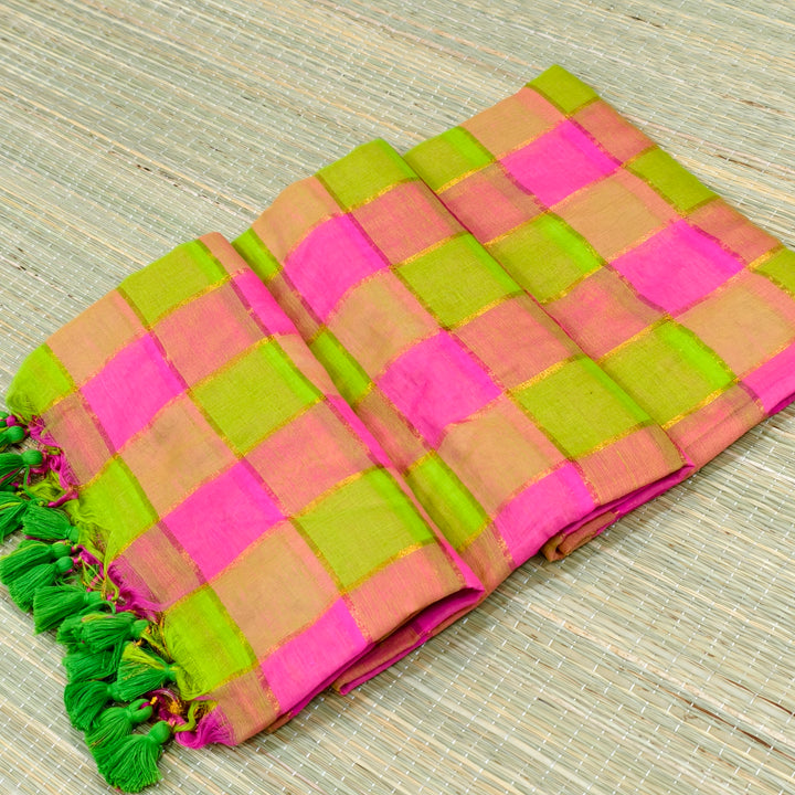 Premium mul cotton Multicolour zari checks saree
