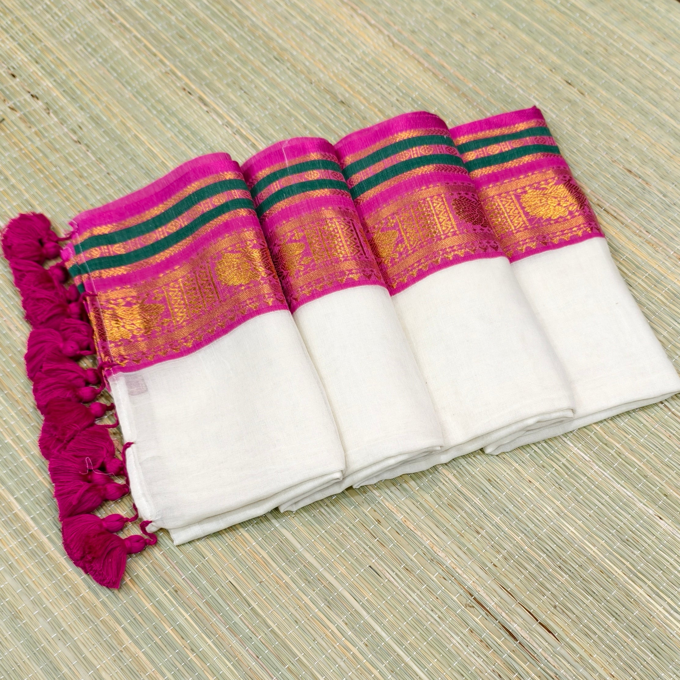 Mul cotton saree with kanchi border
