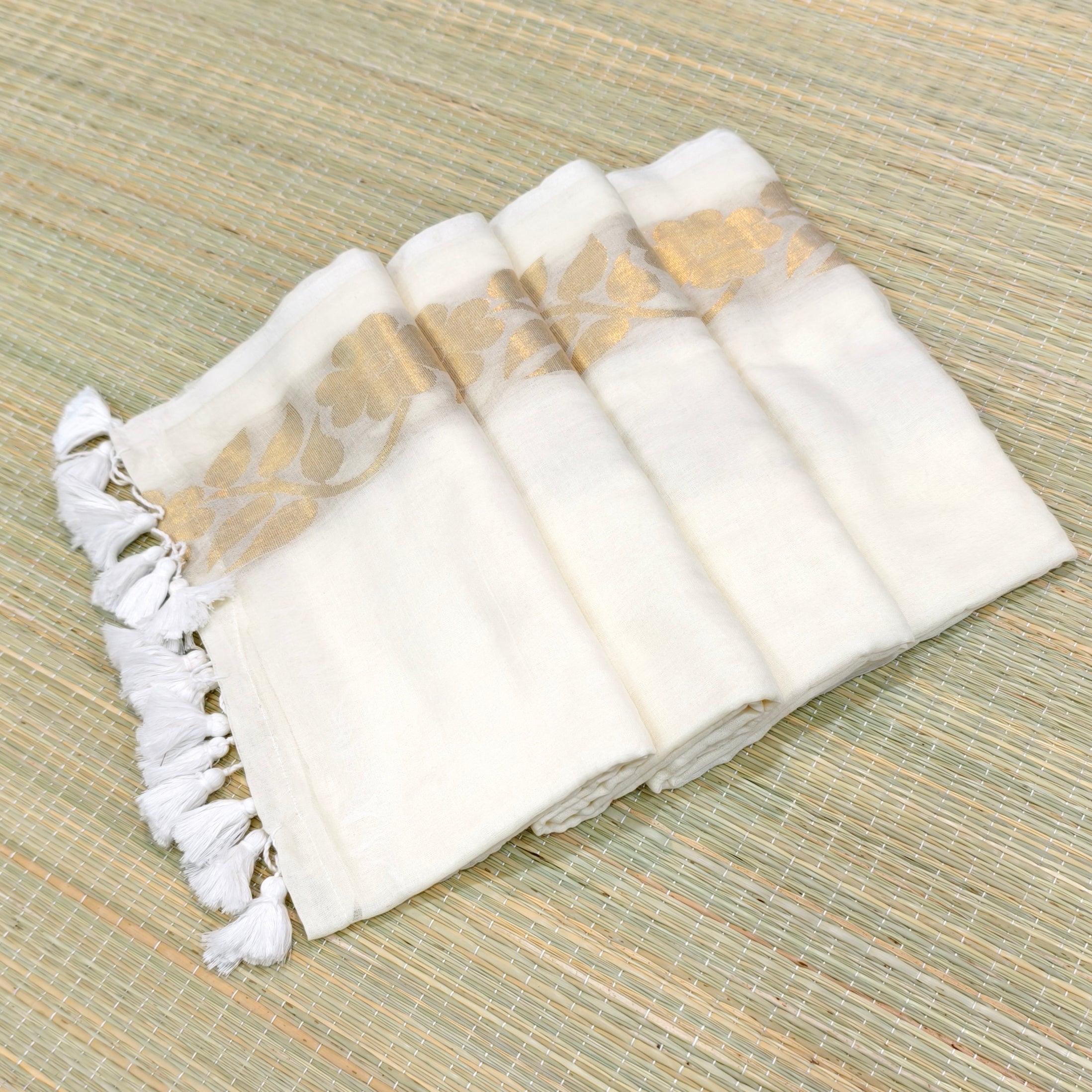 Premium mul cotton saree with zari border