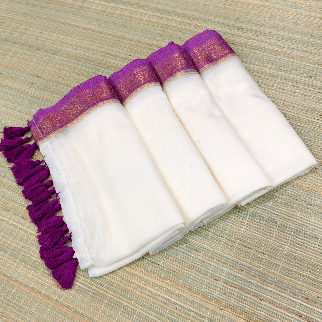 Premium mul cotton saree with thin border