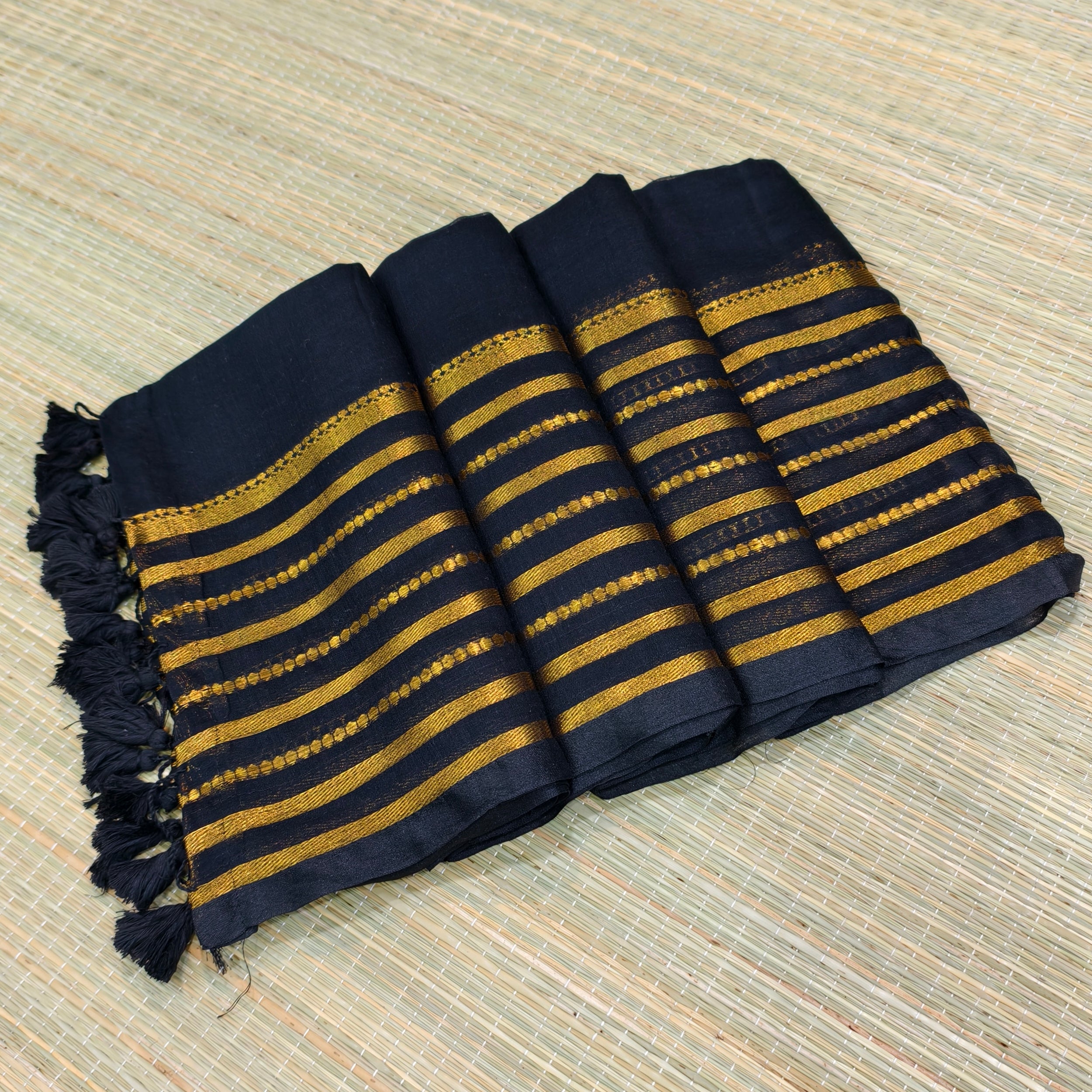 Premium mul cotton saree with zari border