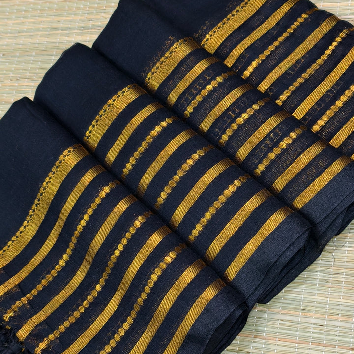 Premium mul cotton saree with zari border
