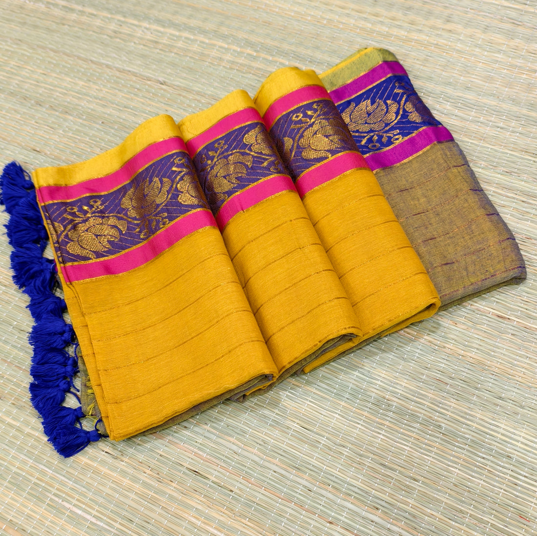 Premium mul cotton saree with kanchi border
