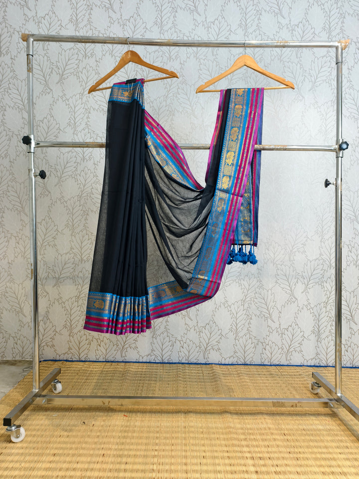 Premium mul cotton saree with kanchi border