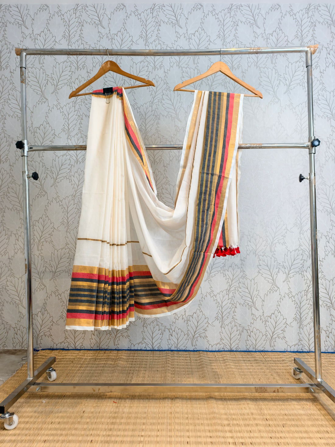 Premium mul cotton saree with kanchi border