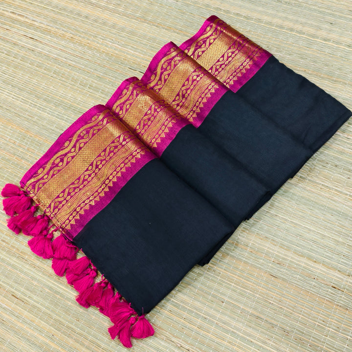Premium mul cotton saree with kanchi border