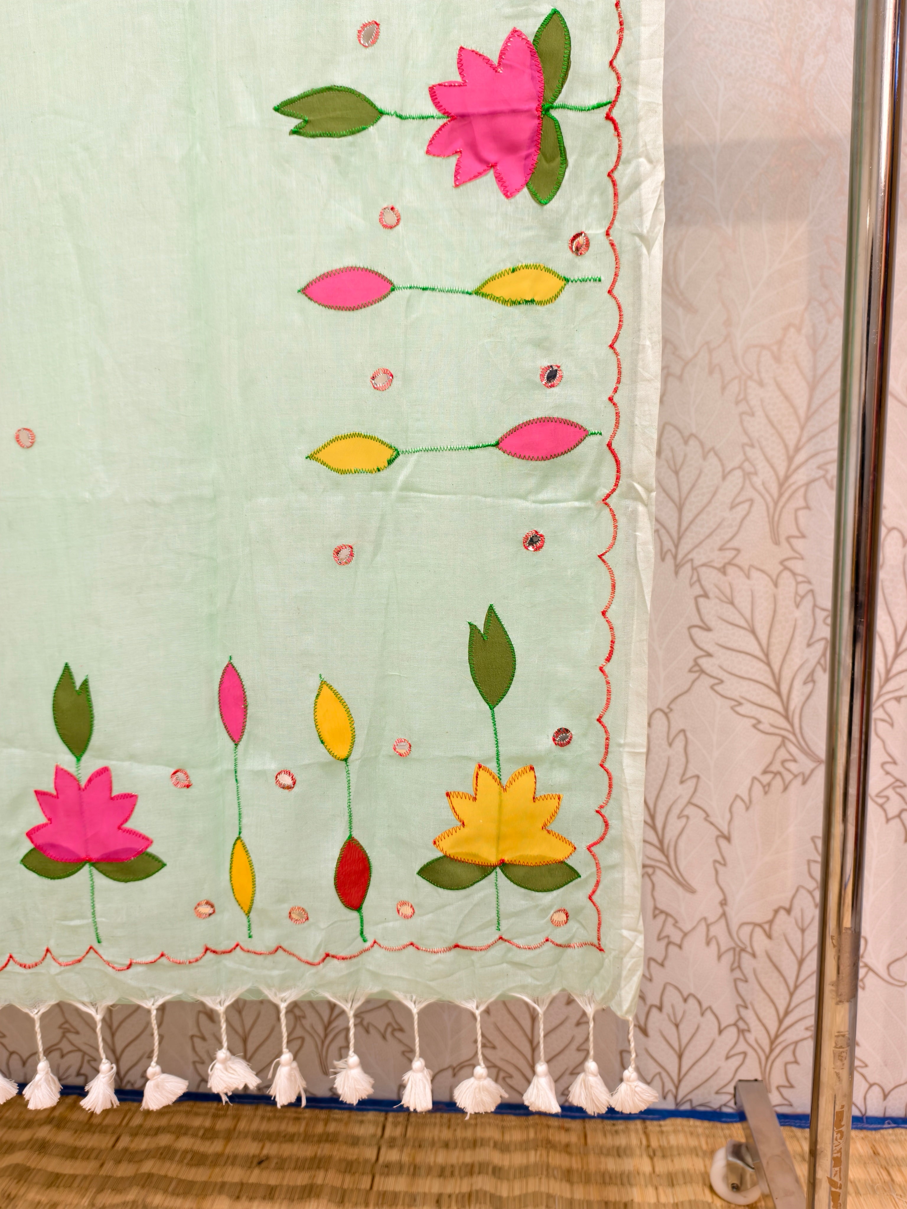 Premium applique work mul cotton saree with out blouse