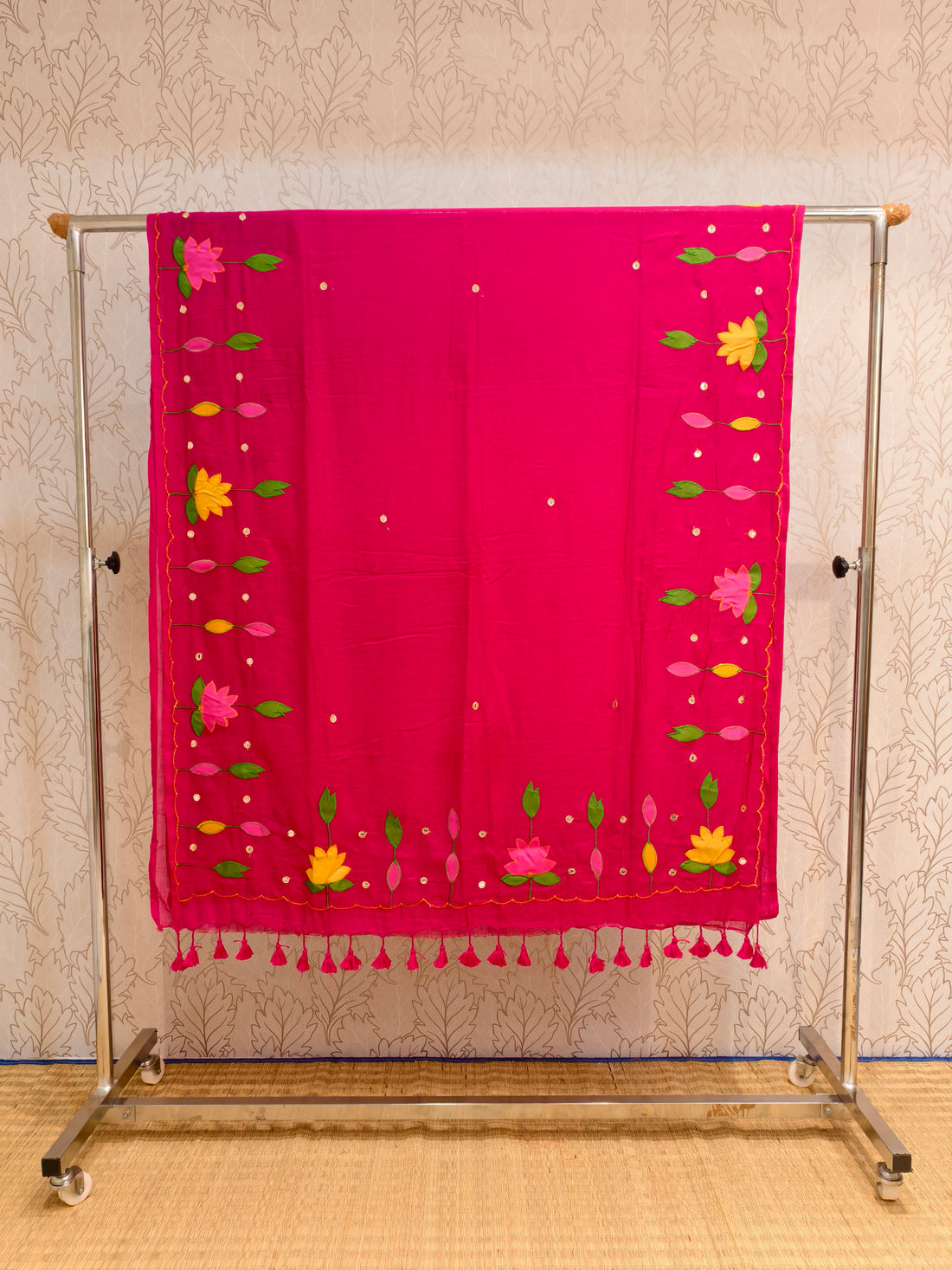 Premium applique work mul cotton saree with out blouse