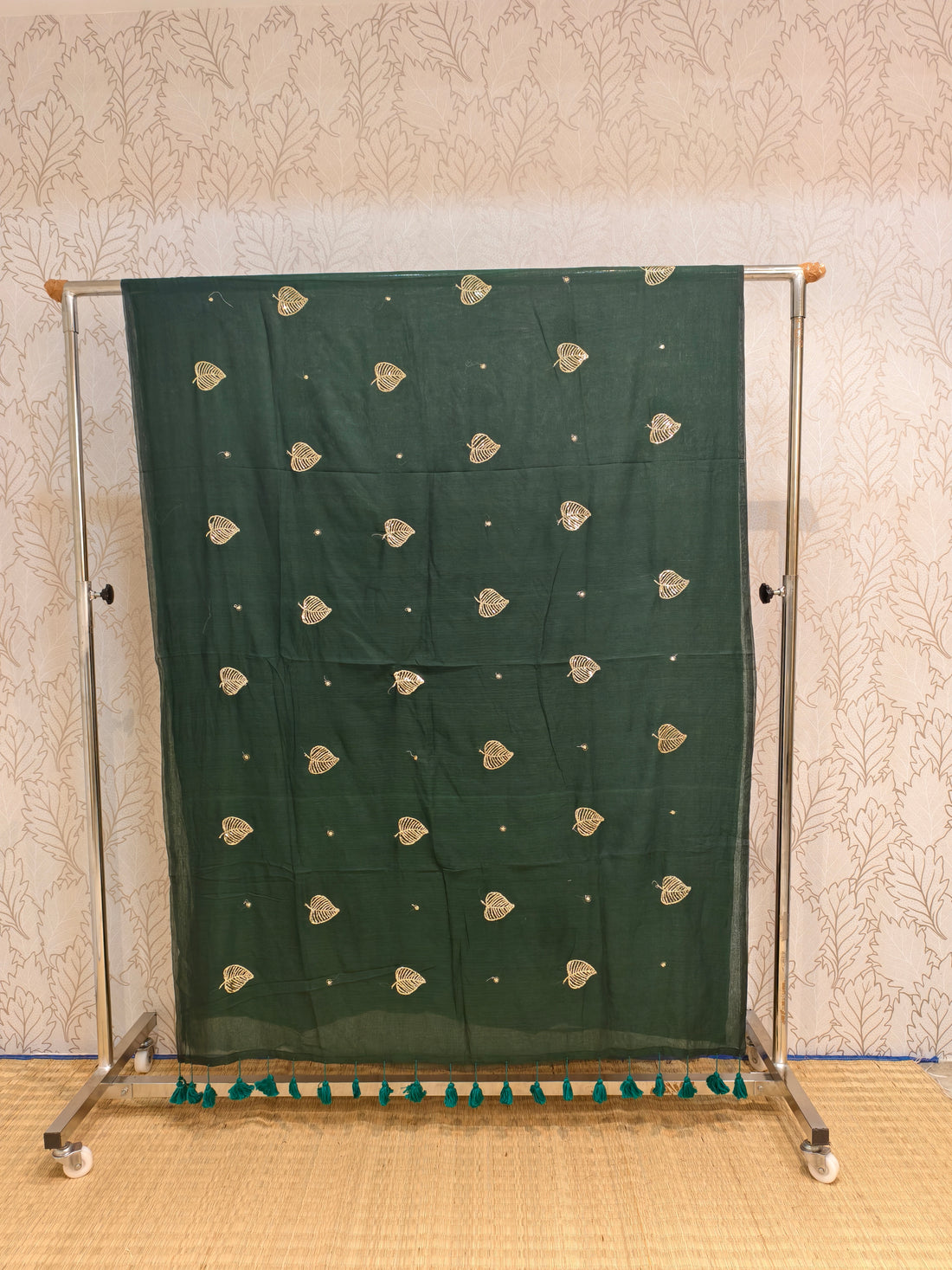Premium mul with leaf sequence all over saree