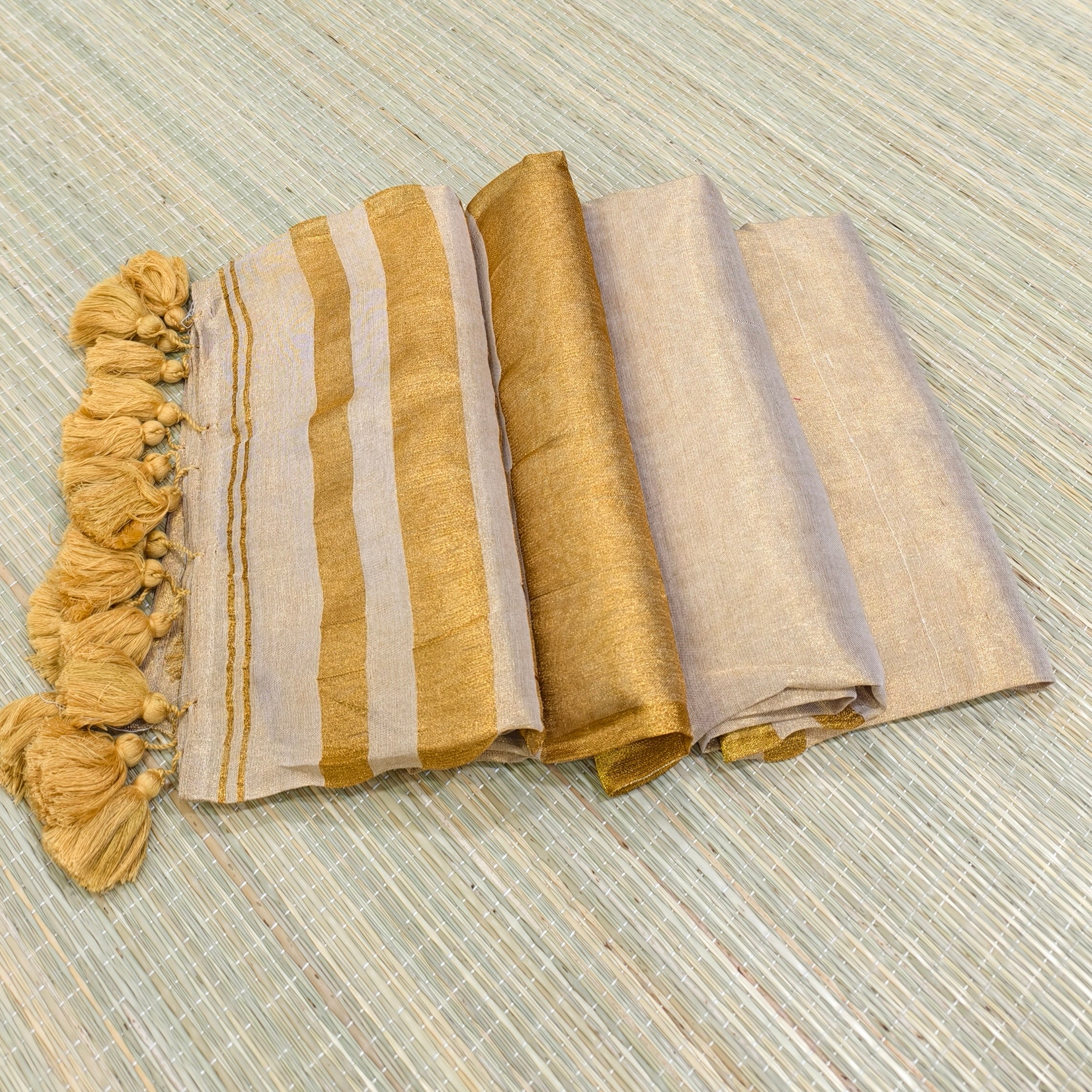 Premium mul tissue saree with zari pallu