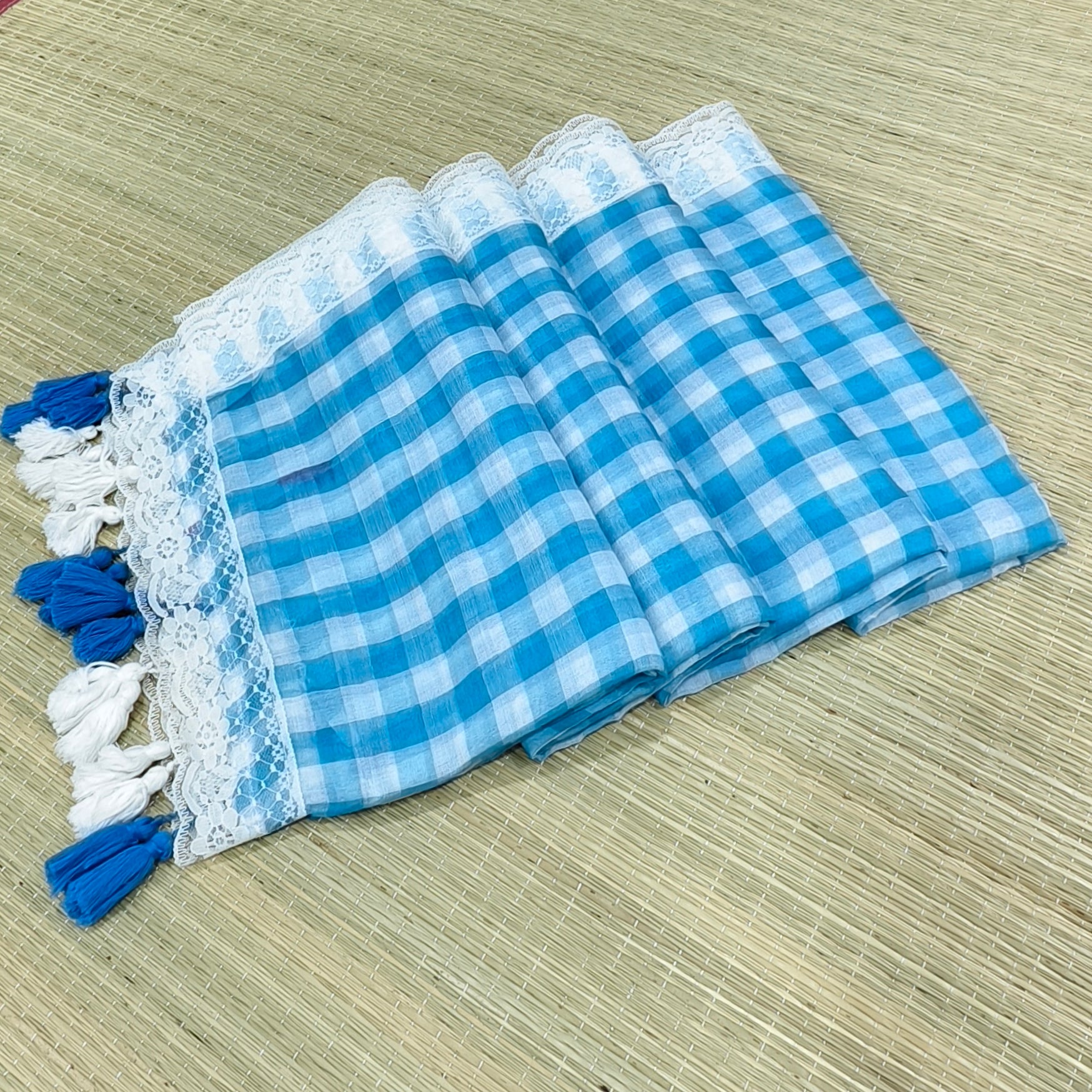 mul check cotton saree with lace
